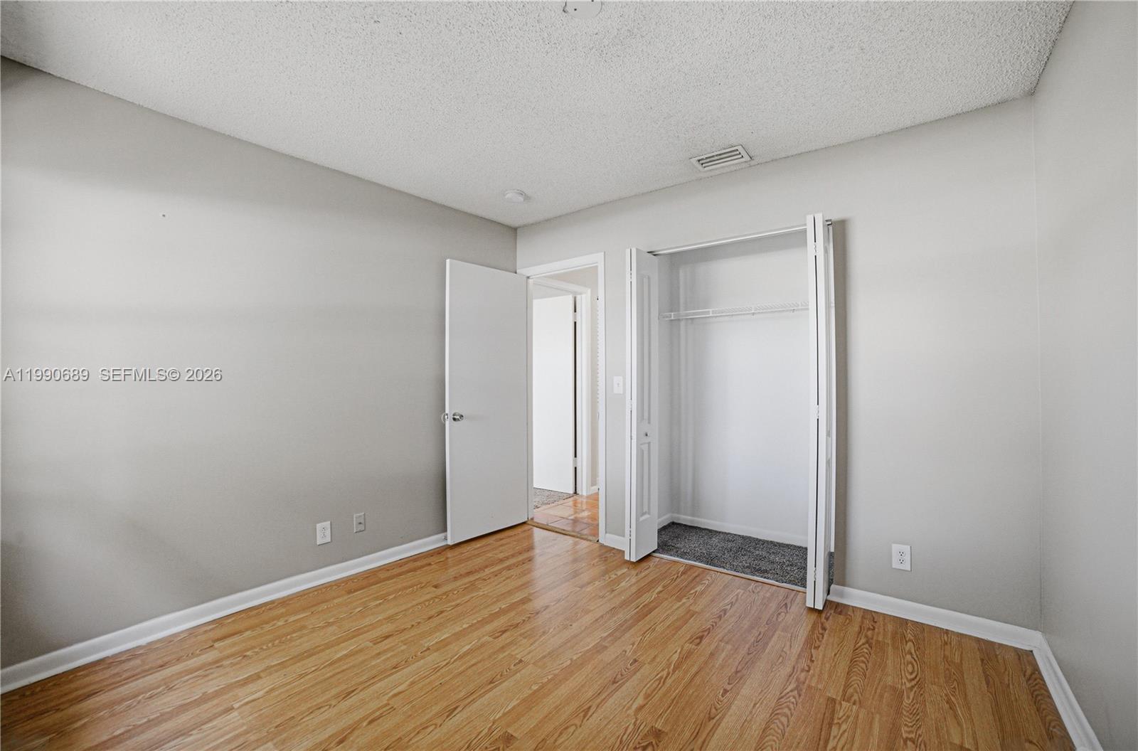 The Country - Residential