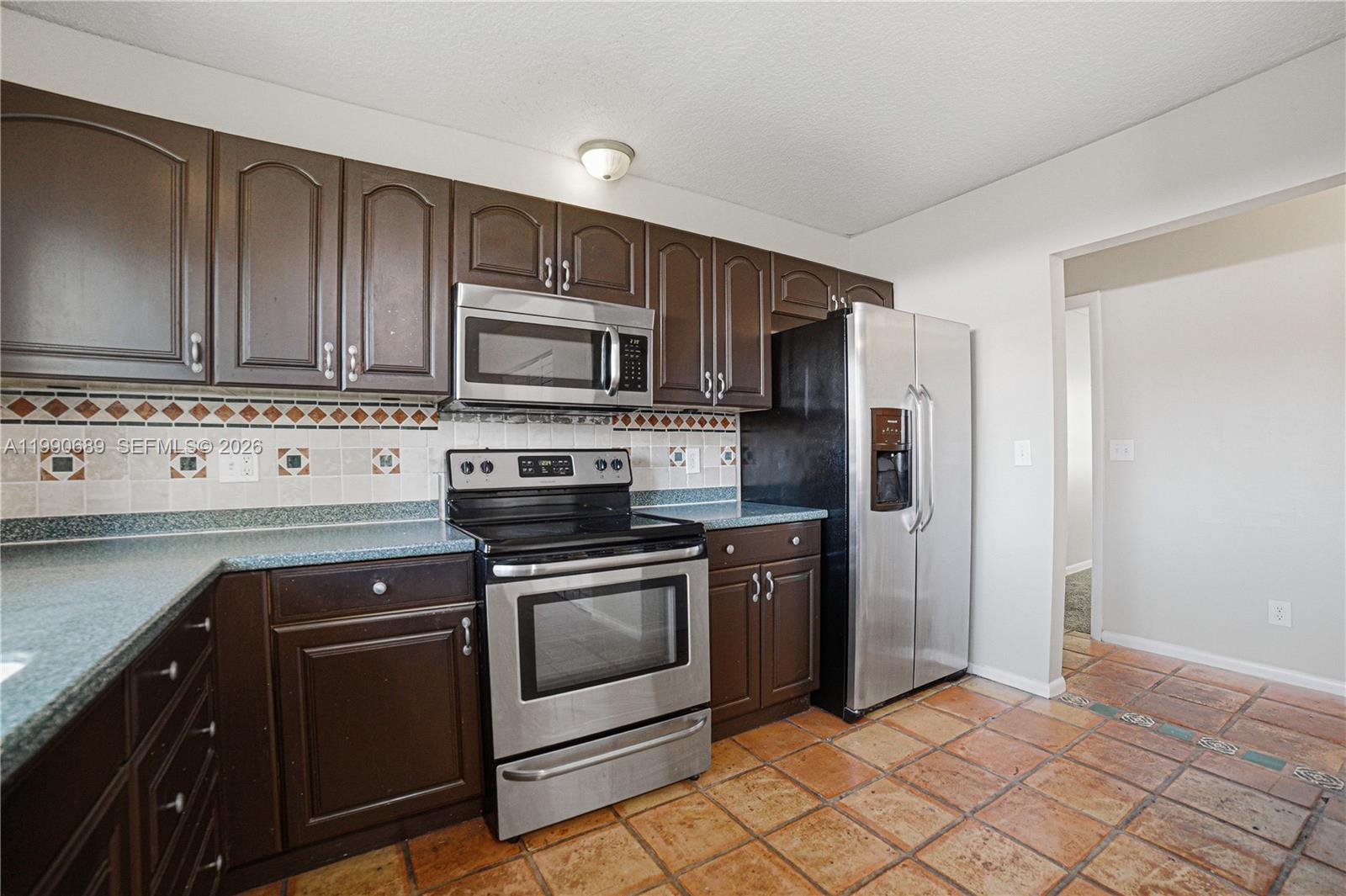 The Country - Residential