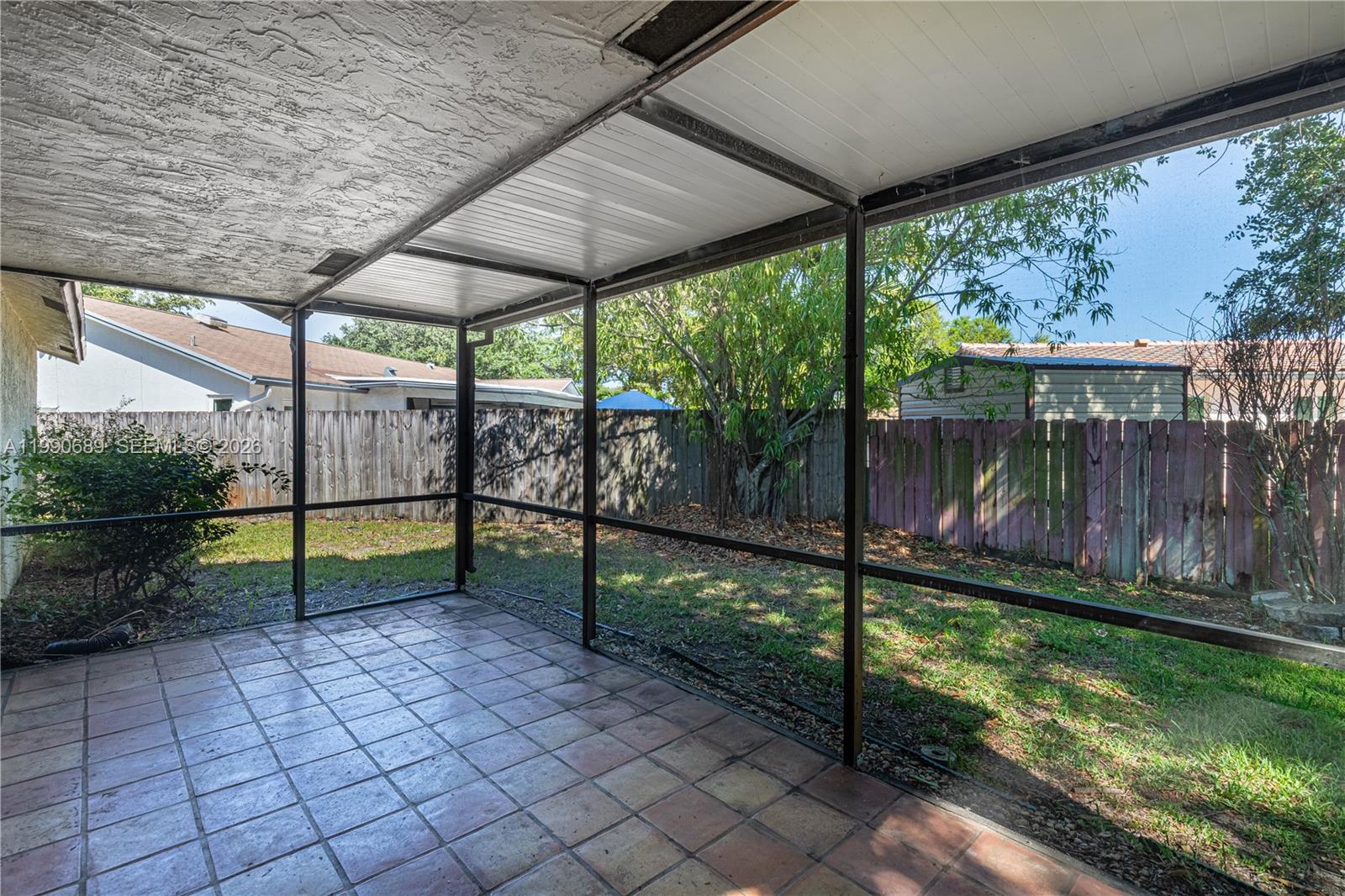 The Country - Residential