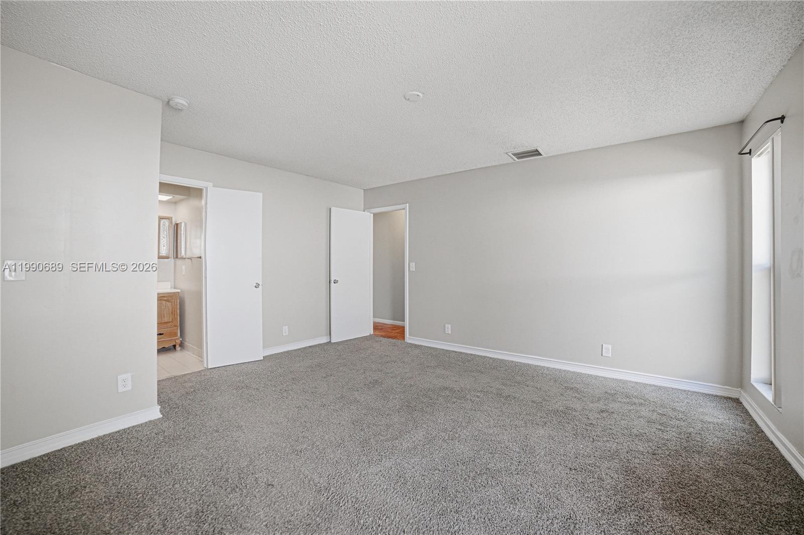 The Country - Residential