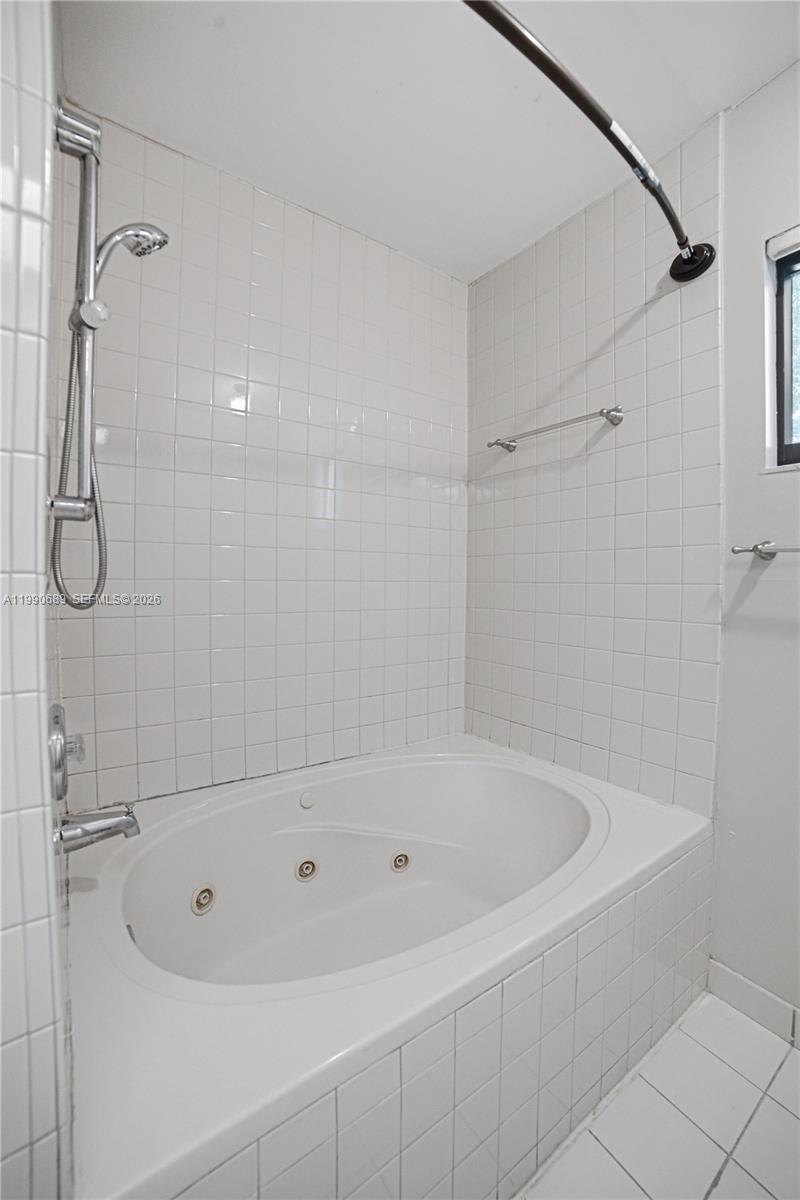 The Country - Residential