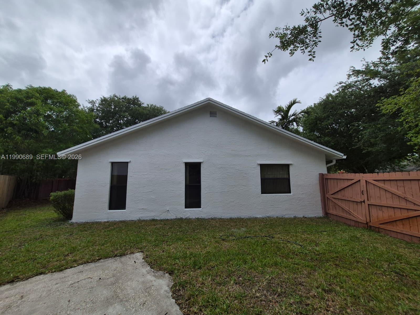 The Country - Residential