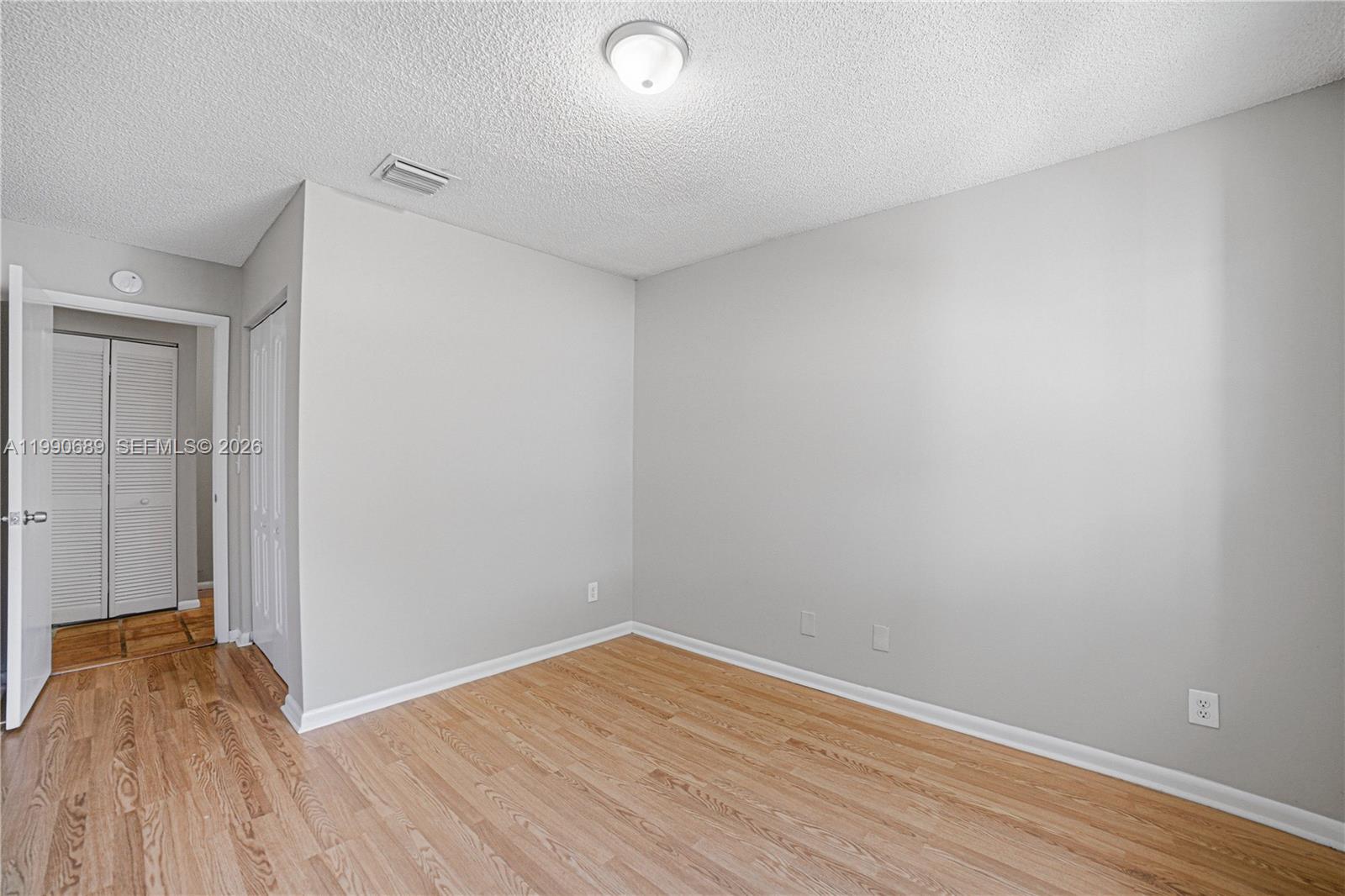 The Country - Residential