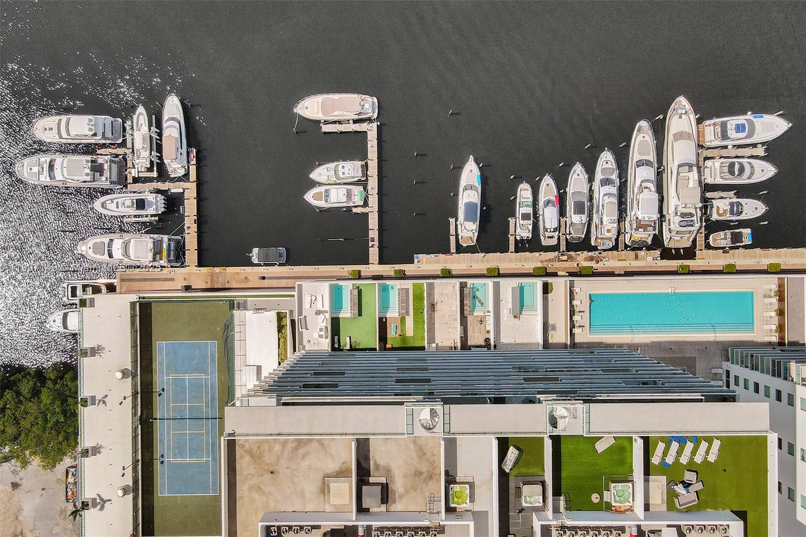 400 SUNNY ISLES CONDO EAS - Residential