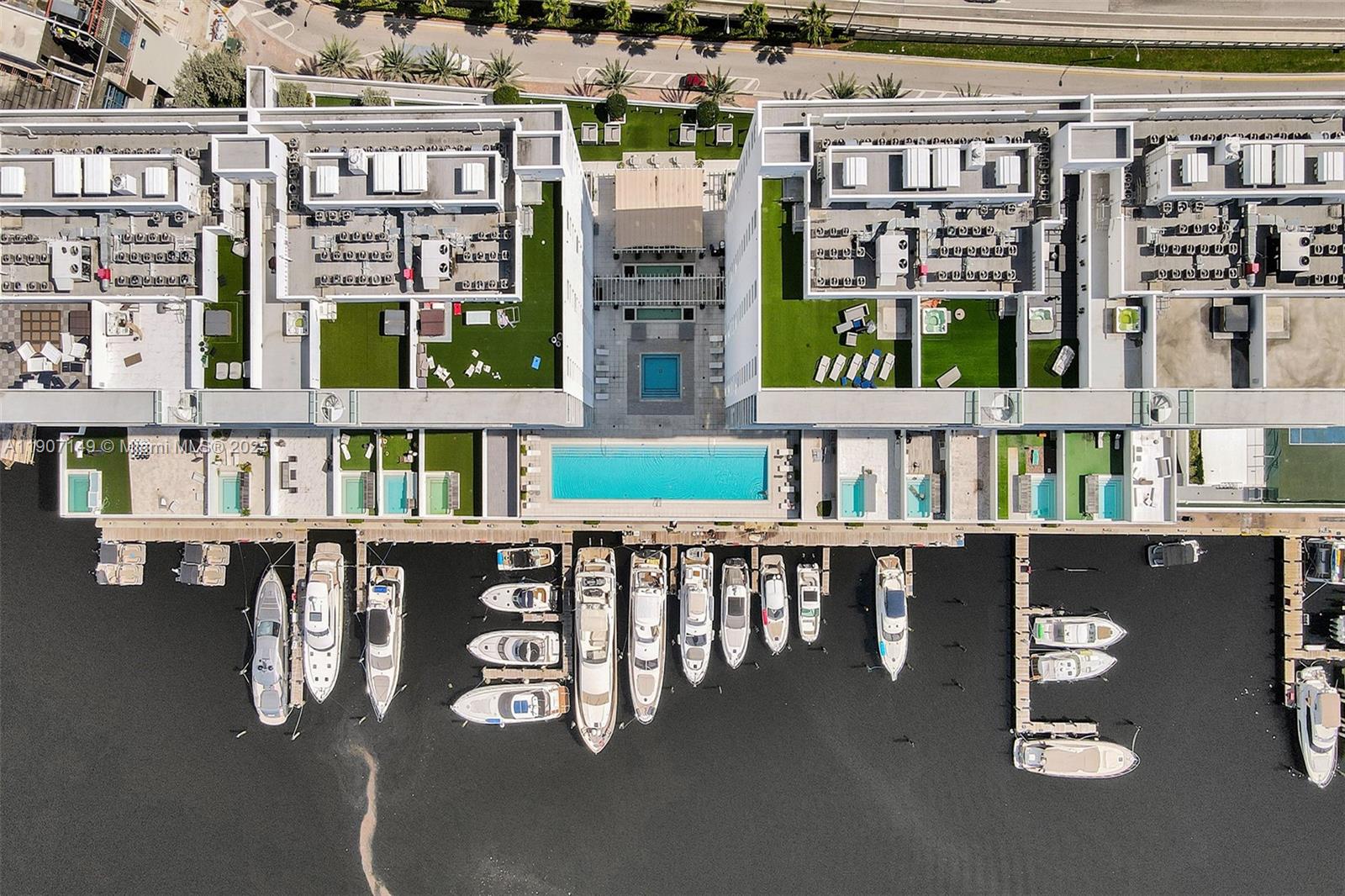 400 SUNNY ISLES CONDO EAS - Residential