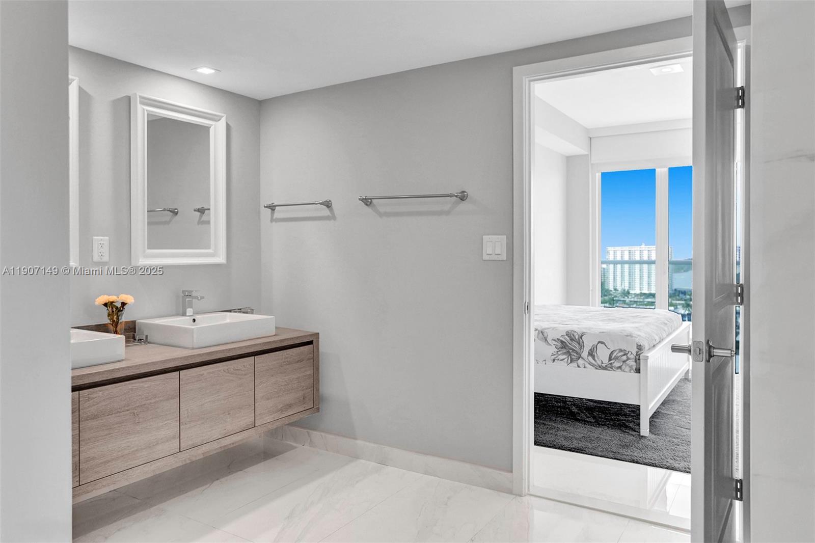 400 SUNNY ISLES CONDO EAS - Residential