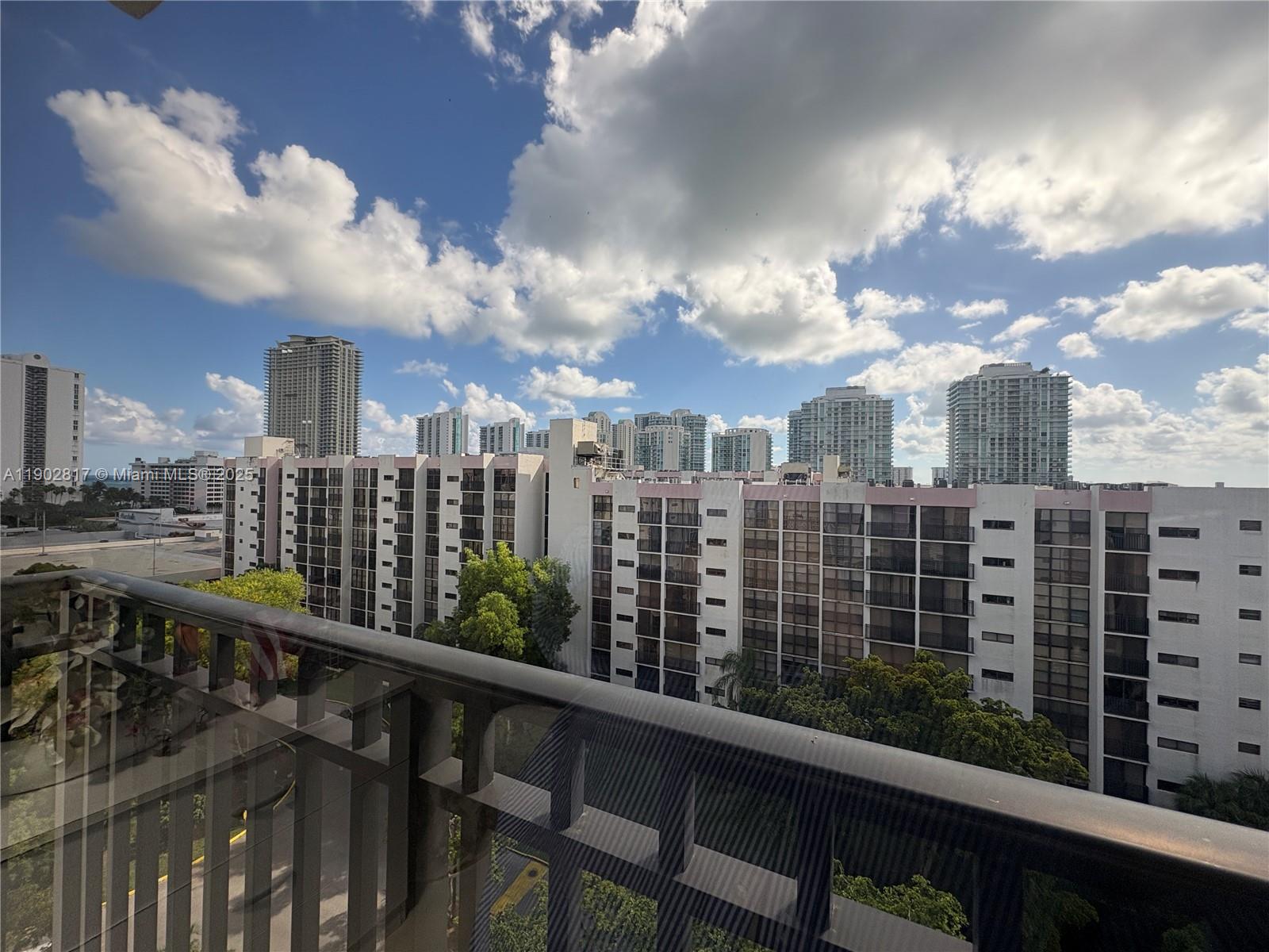 PLAZA OF AMERICAS CONDO P - Residential Lease