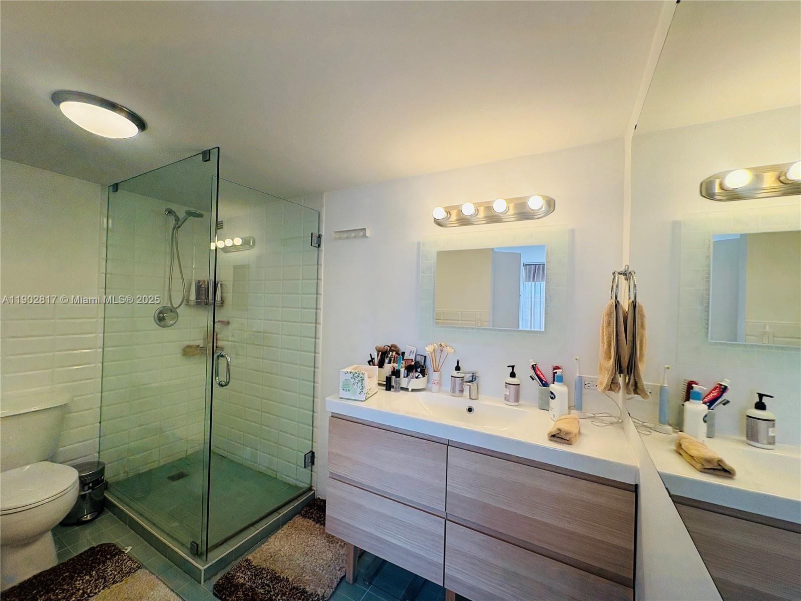 PLAZA OF AMERICAS CONDO P - Residential Lease