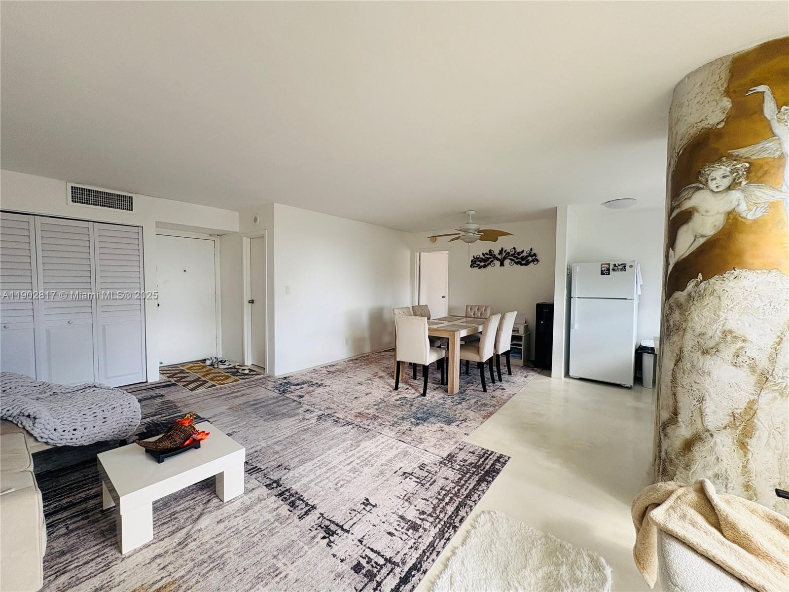 17021 N Bay Rd 1022