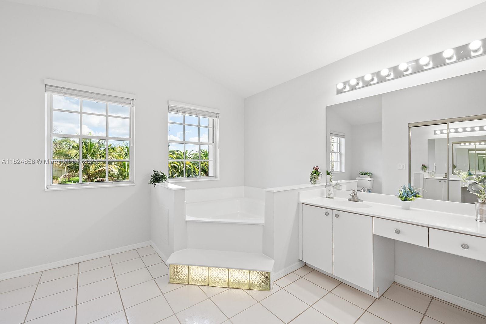 CHAPEL TRAIL REPLAT - Residential