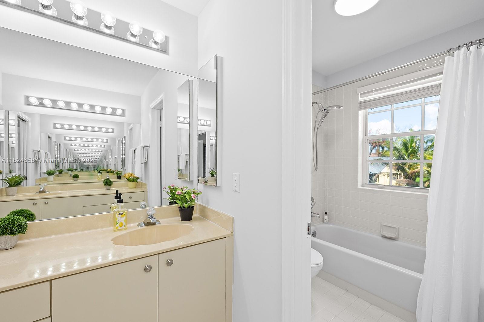 CHAPEL TRAIL REPLAT - Residential