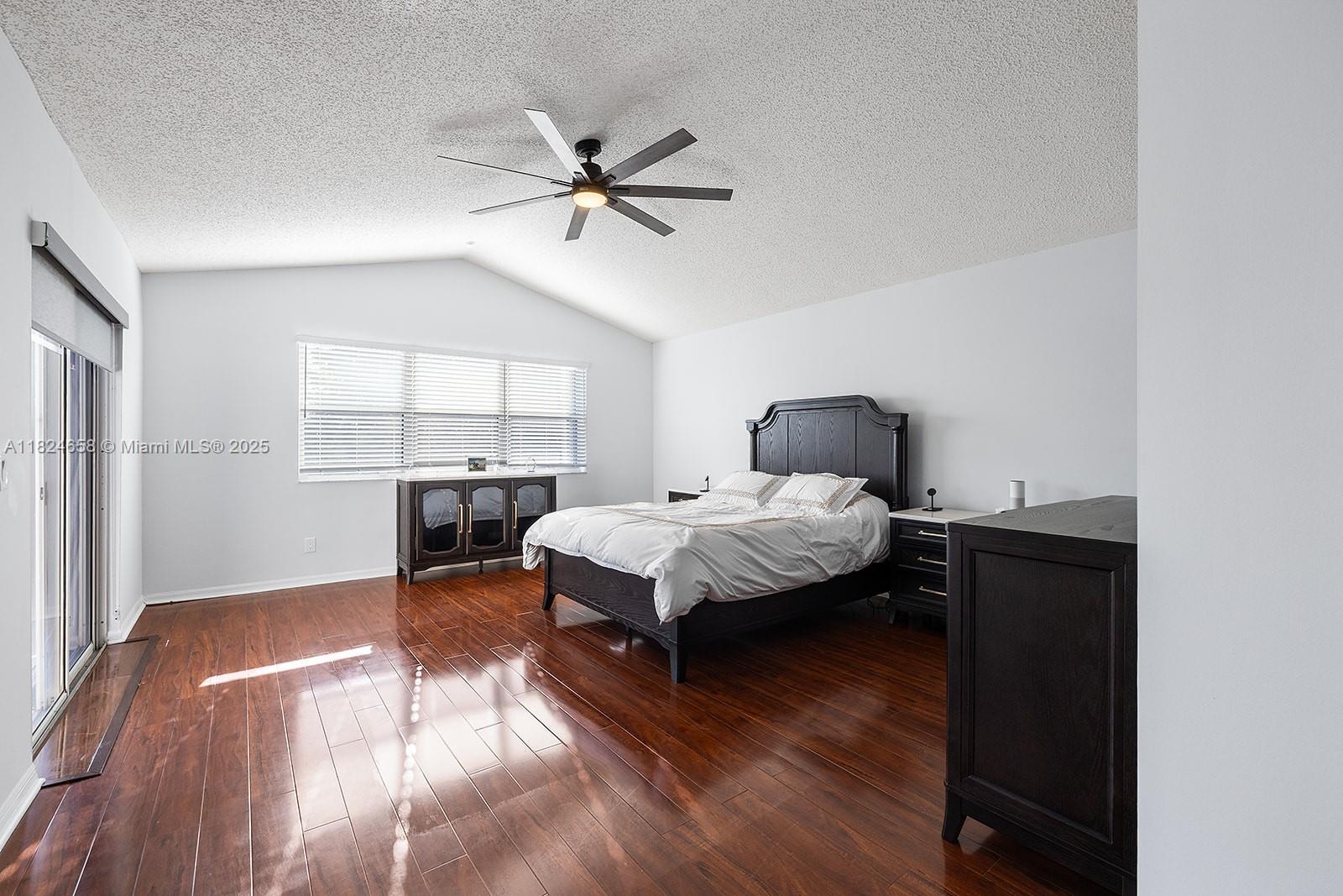 CHAPEL TRAIL REPLAT - Residential