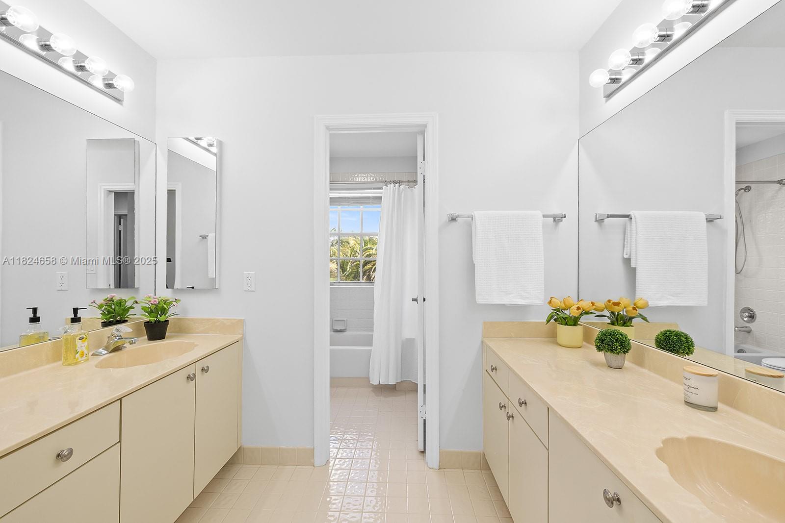 CHAPEL TRAIL REPLAT - Residential