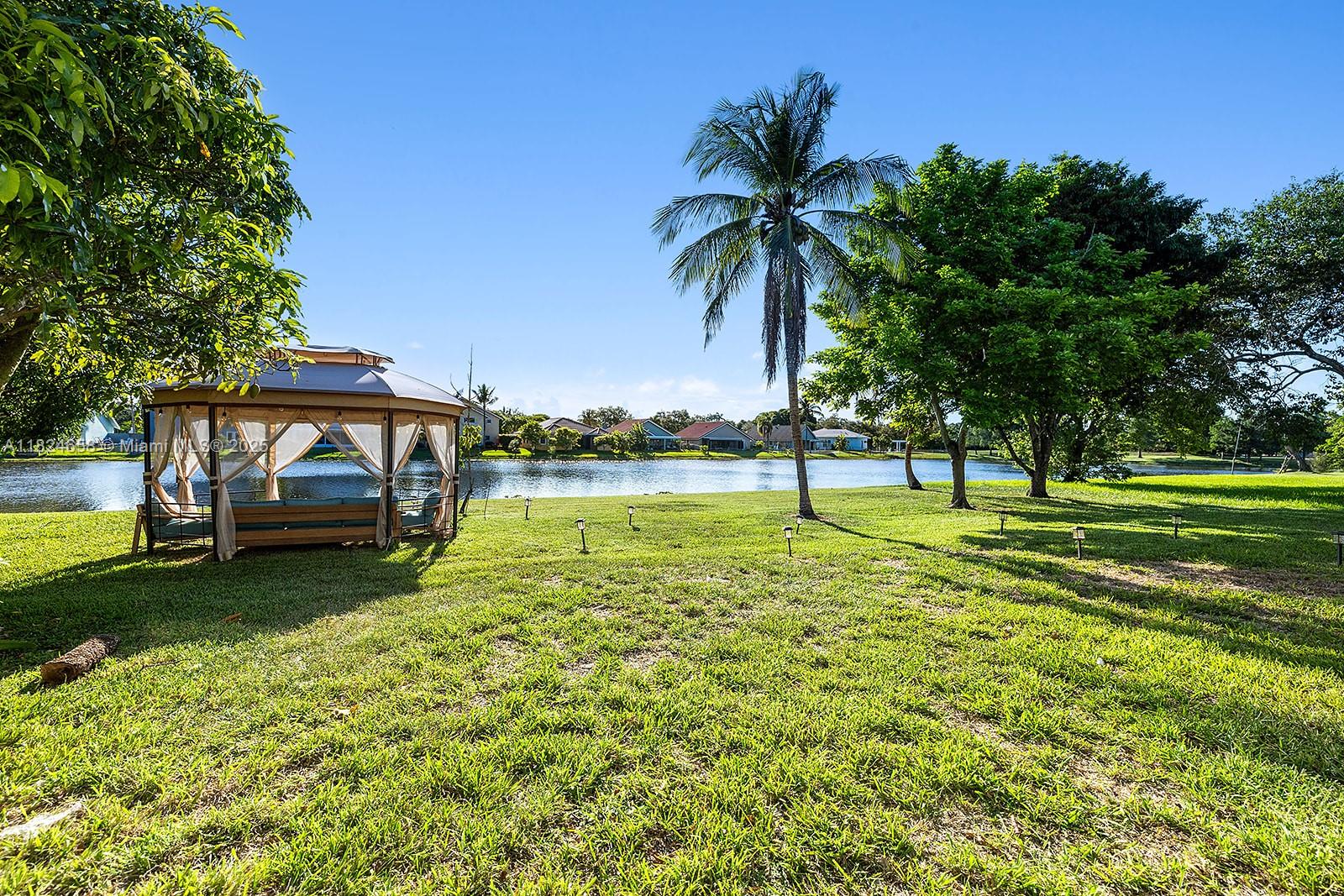 CHAPEL TRAIL REPLAT - Residential