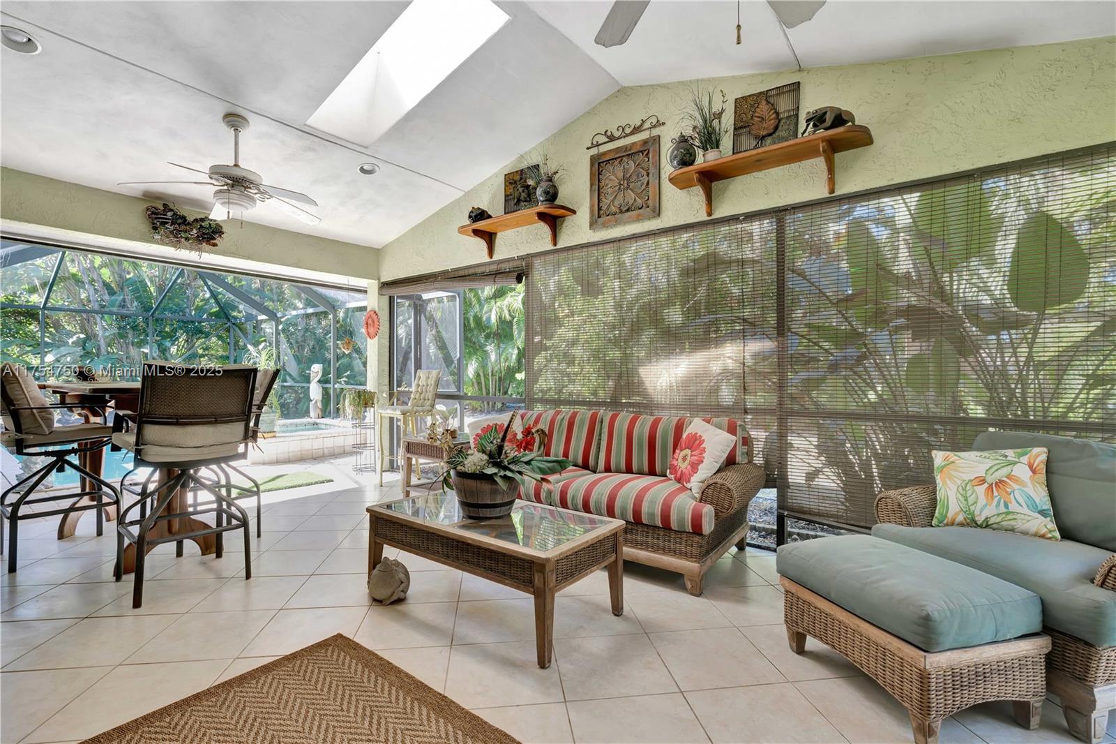 WOODLAND ESTATES - Residential
