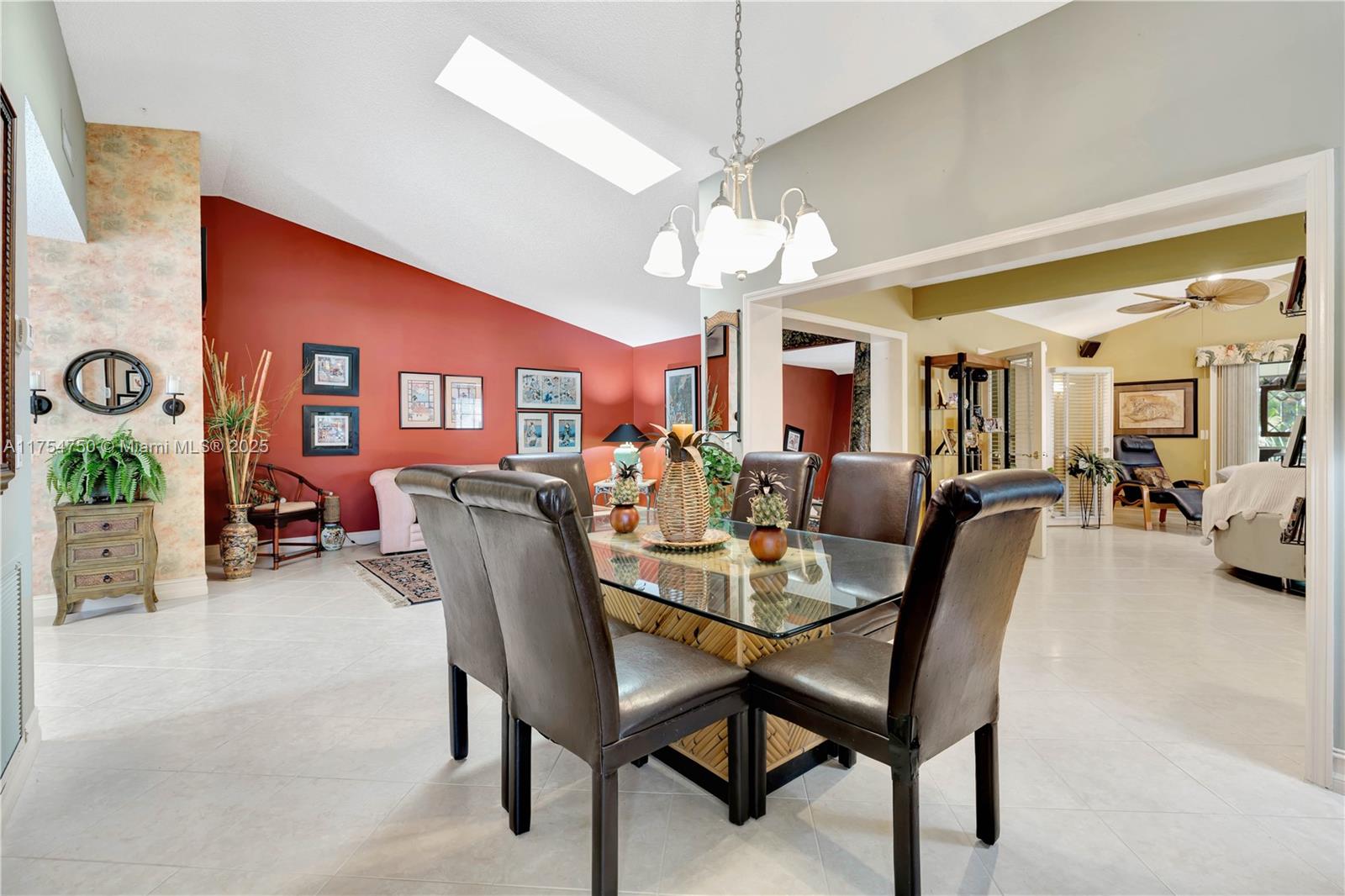 WOODLAND ESTATES - Residential