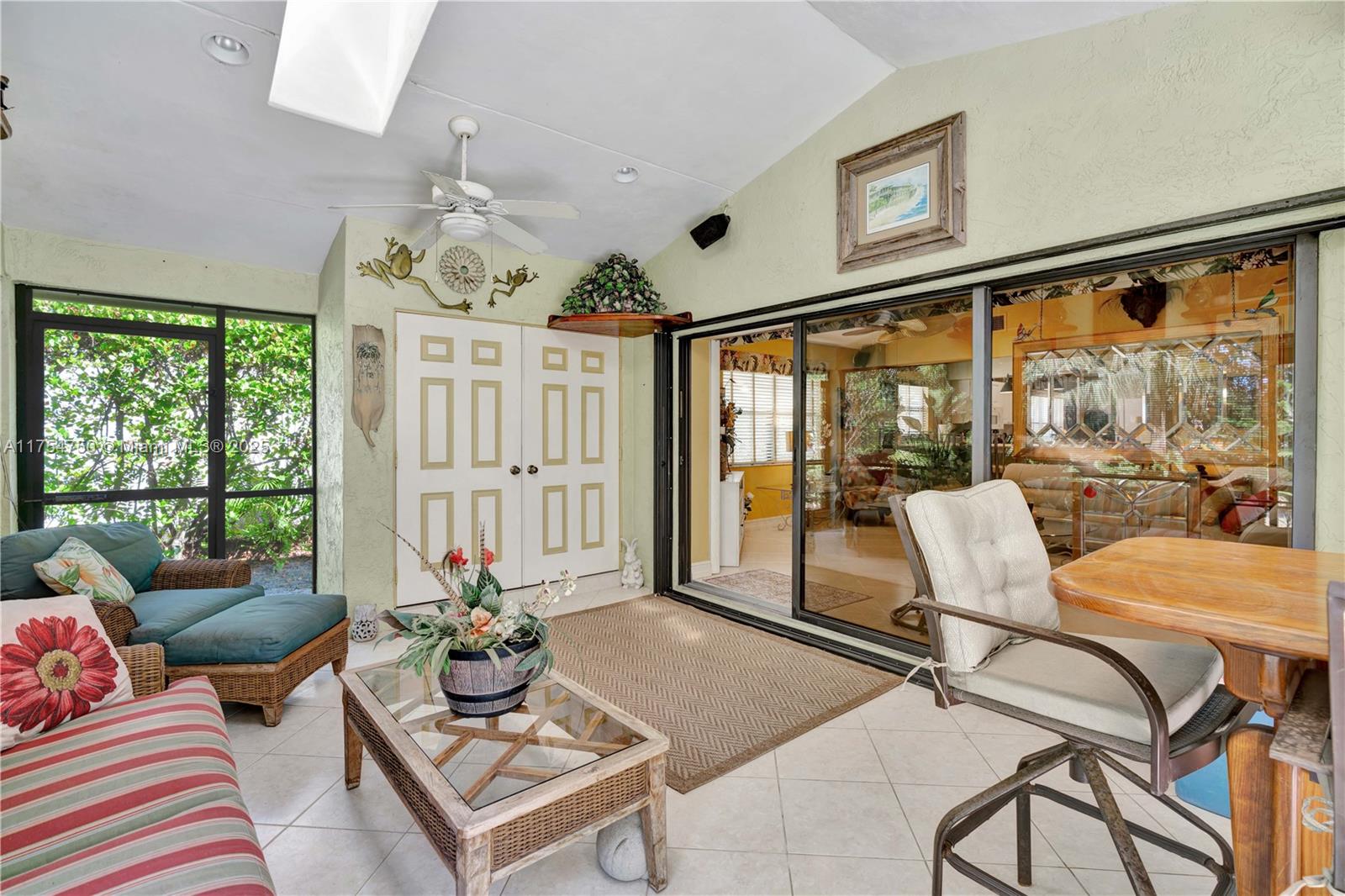 WOODLAND ESTATES - Residential