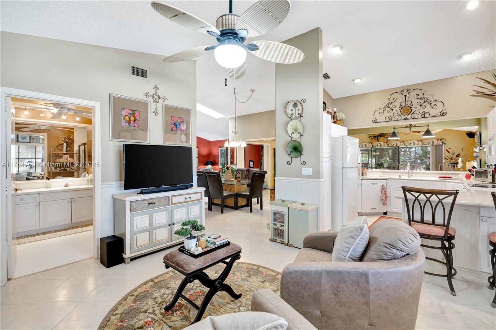 WOODLAND ESTATES - Residential