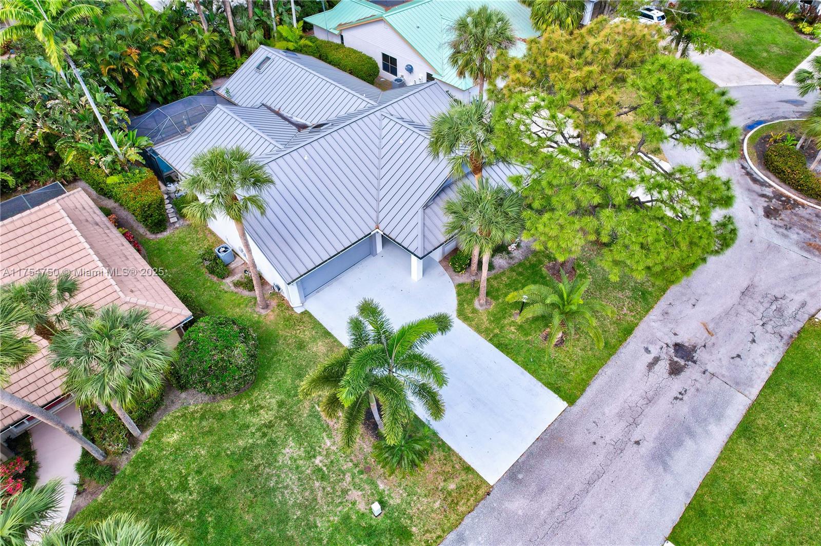 WOODLAND ESTATES - Residential