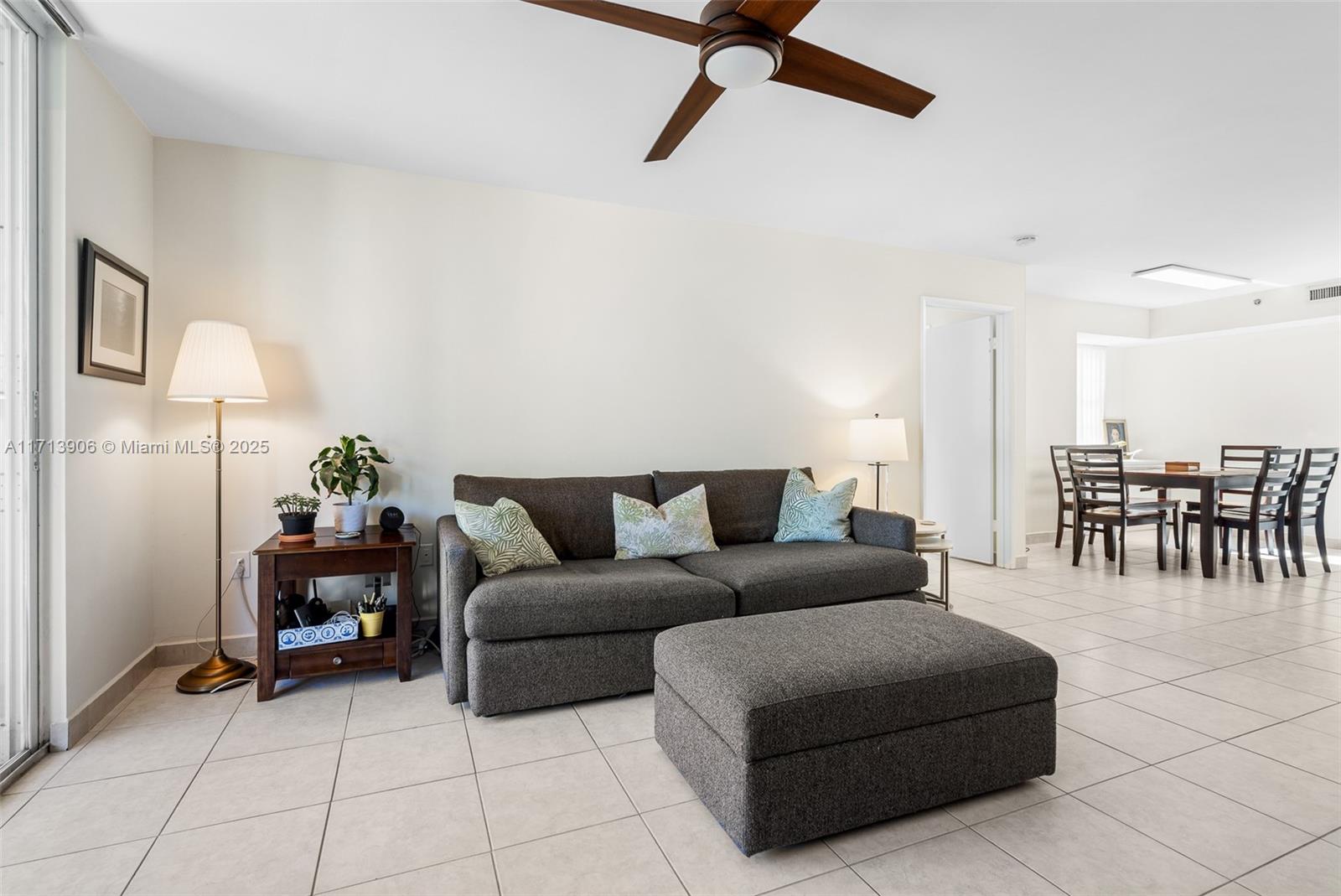 THE YACHT CLUB AT AVENTUR - Residential