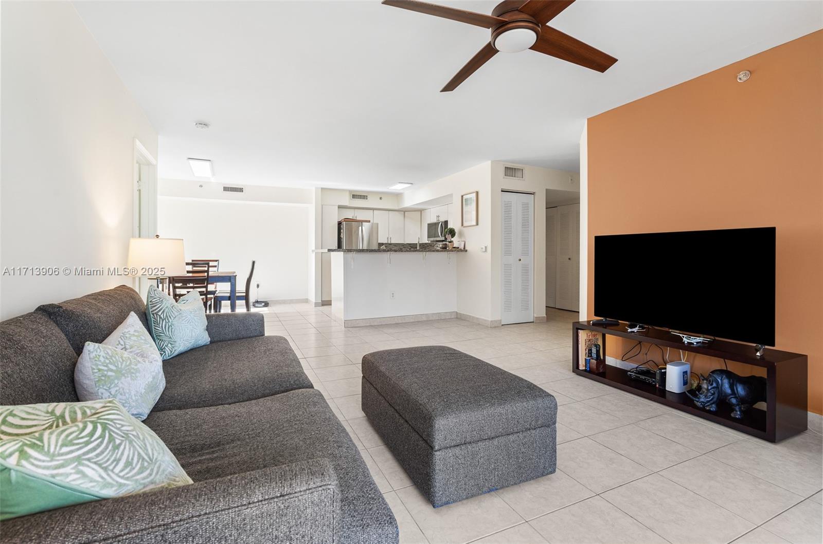 THE YACHT CLUB AT AVENTUR - Residential