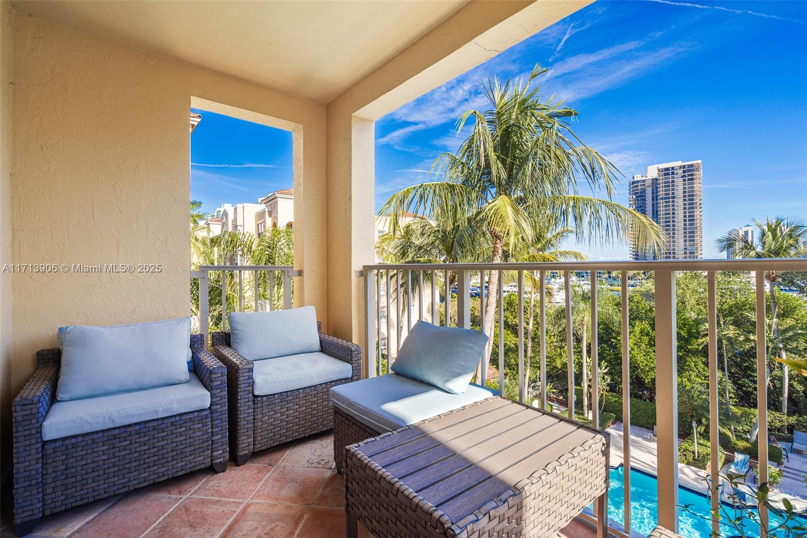 THE YACHT CLUB AT AVENTUR - Residential