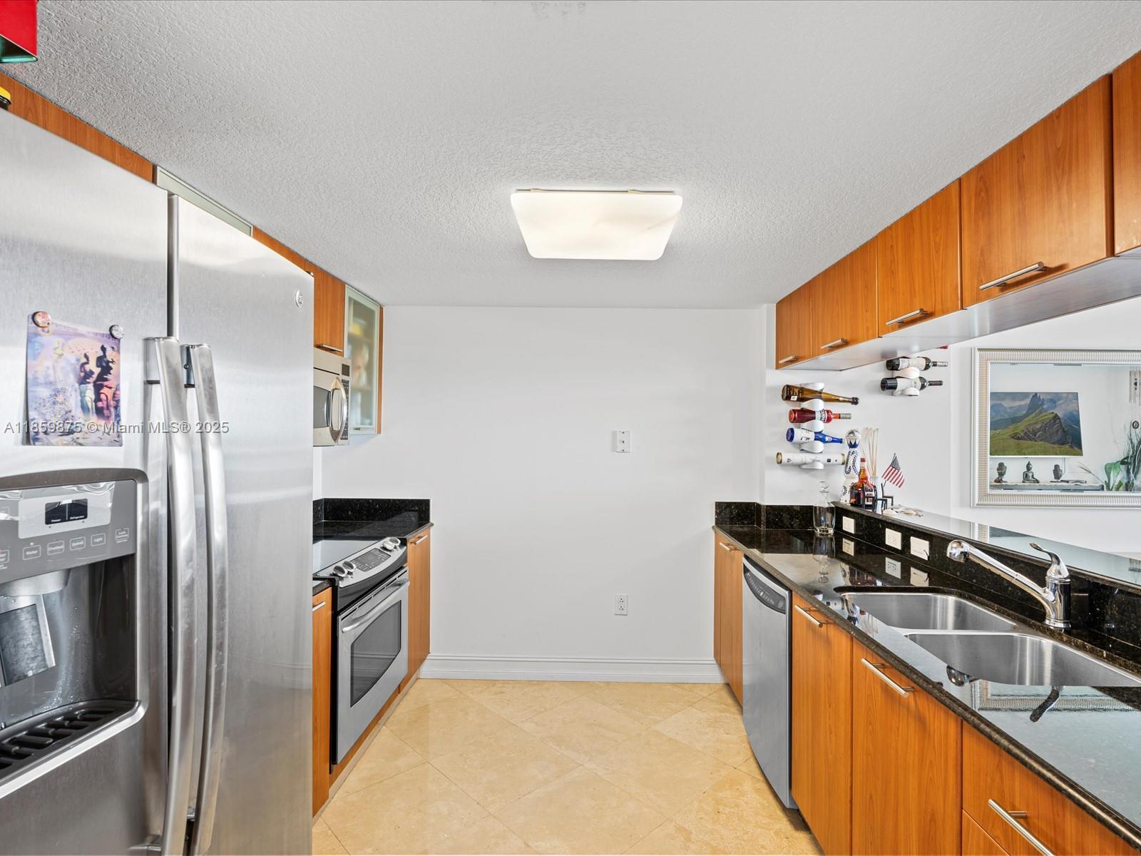 1800 N Bayshore Dr 2406