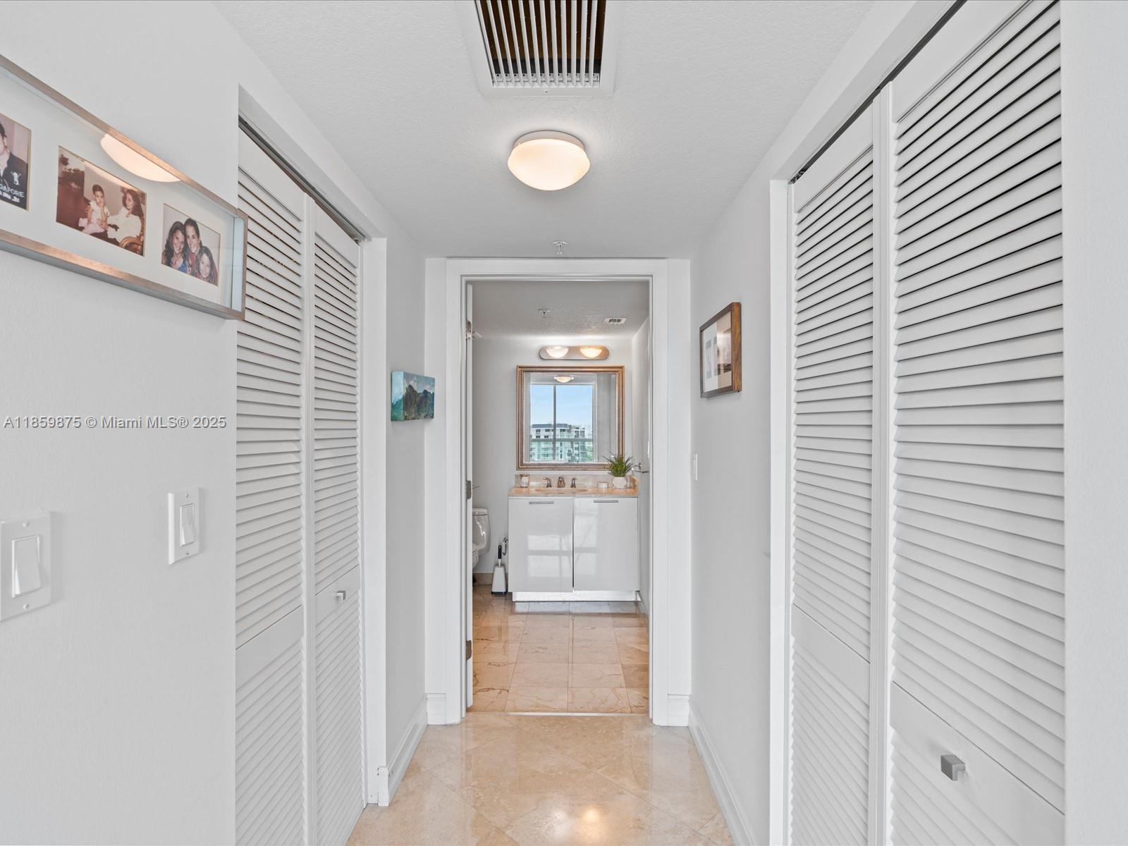 1800 CLUB CONDO - Residential Lease