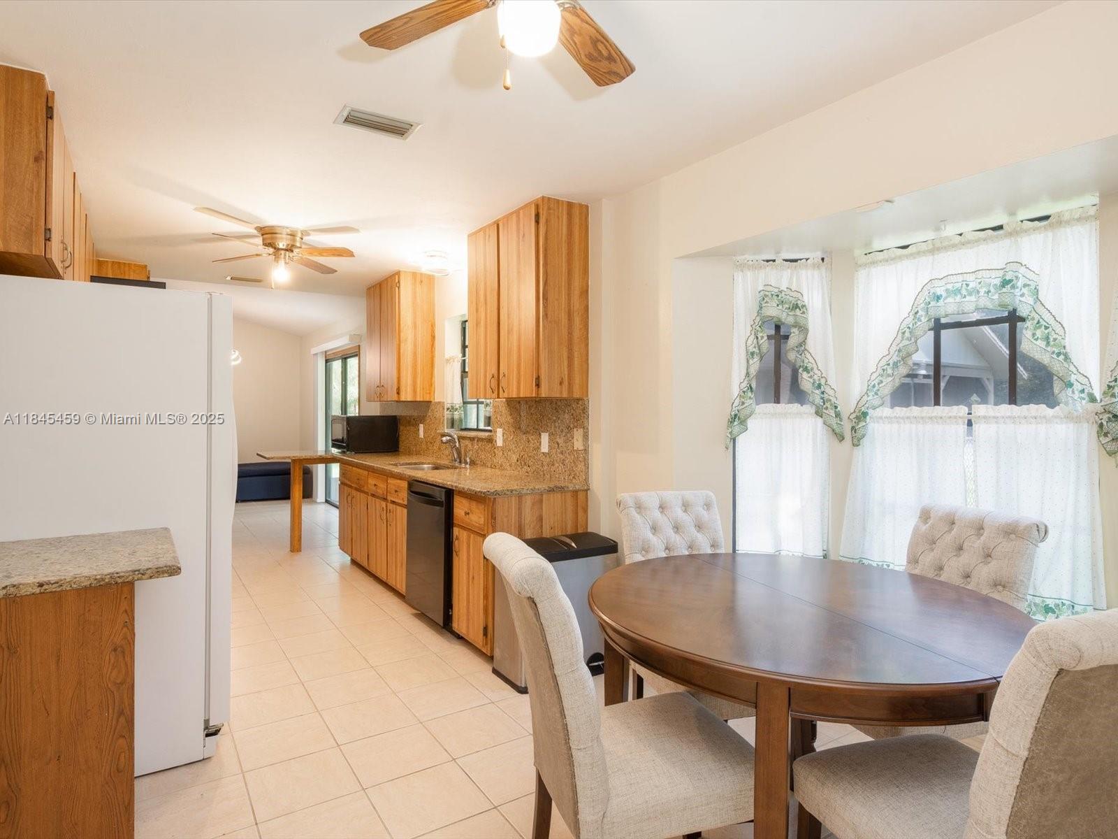 GOLDEN GATE - Residential