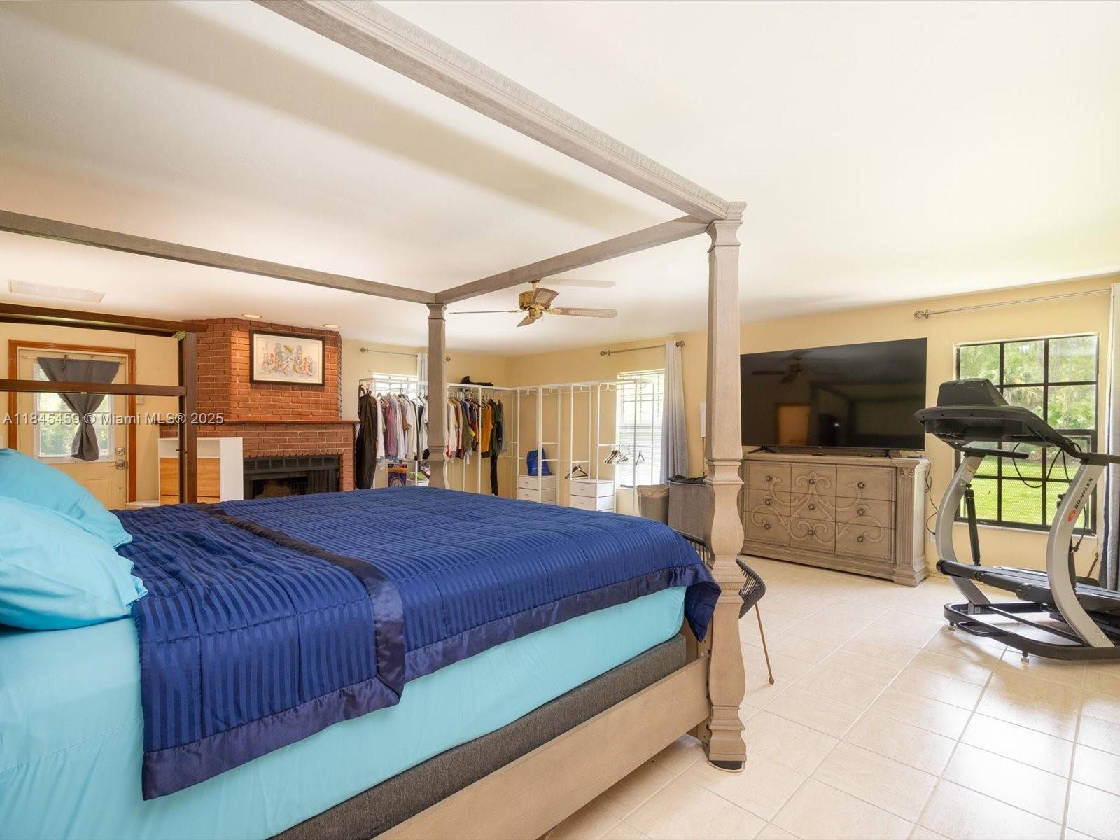 GOLDEN GATE - Residential