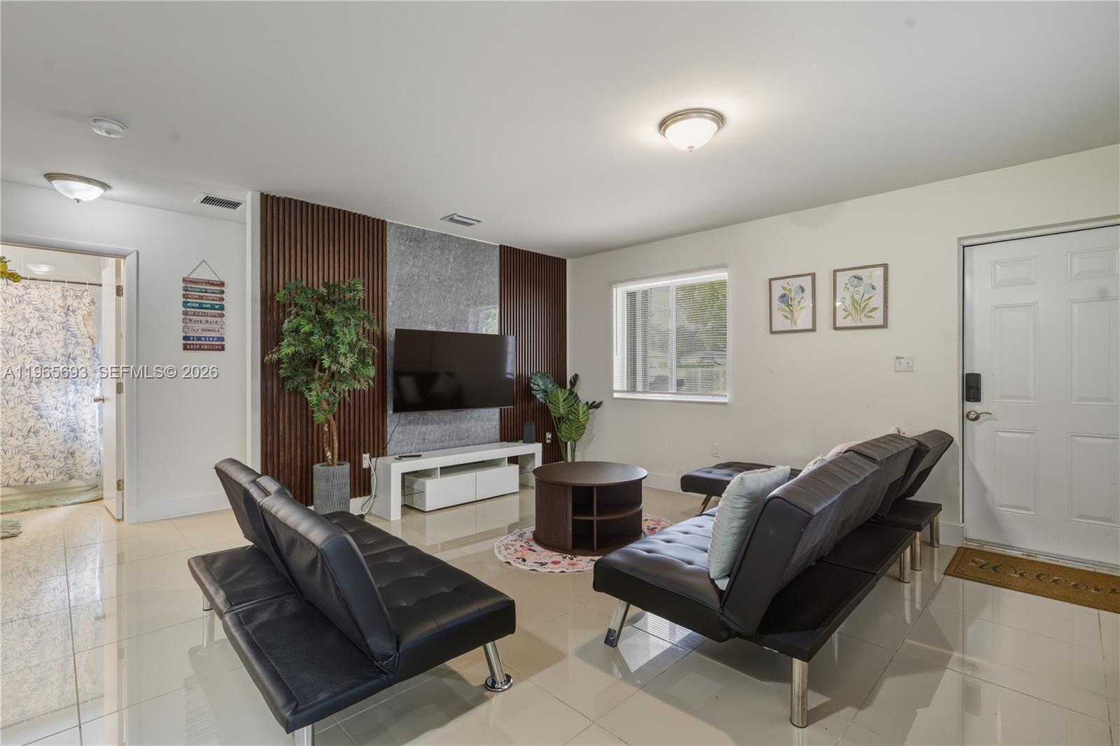 7TH AVENUE HIGHLANDS - Residential