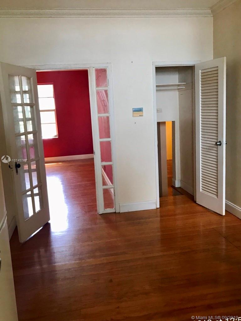 BAYLIS CONDO - Residential