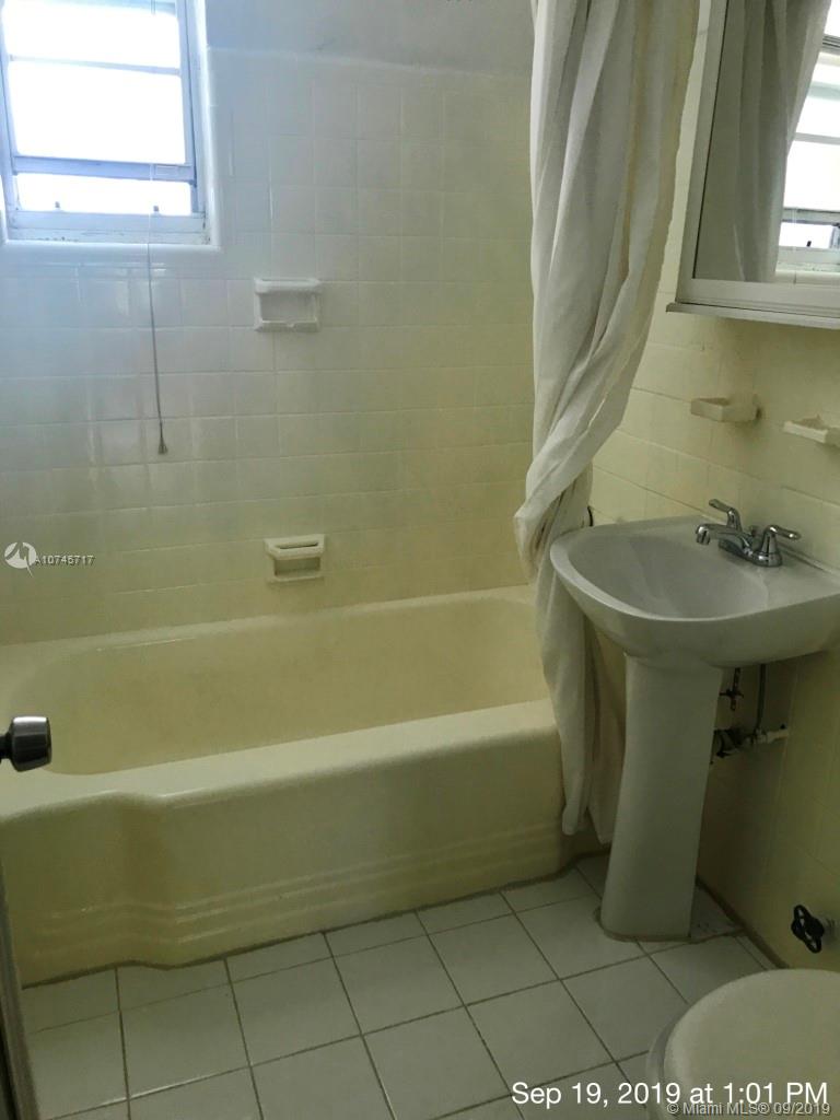 BAYLIS CONDO - Residential