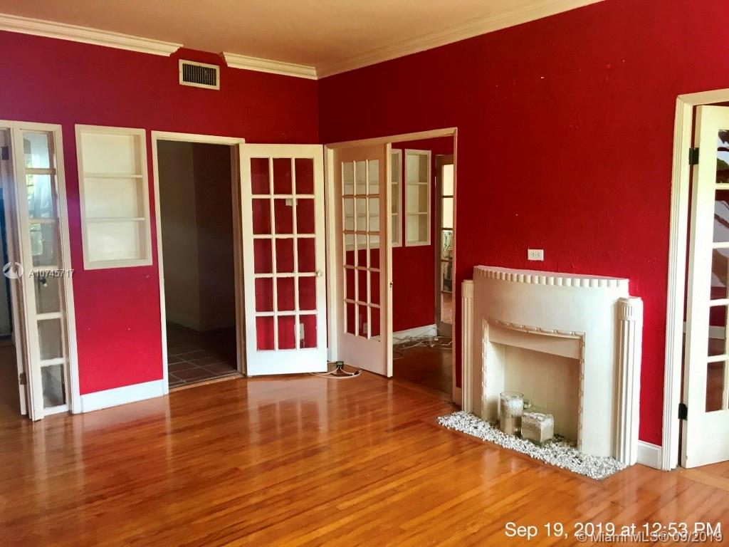 BAYLIS CONDO - Residential