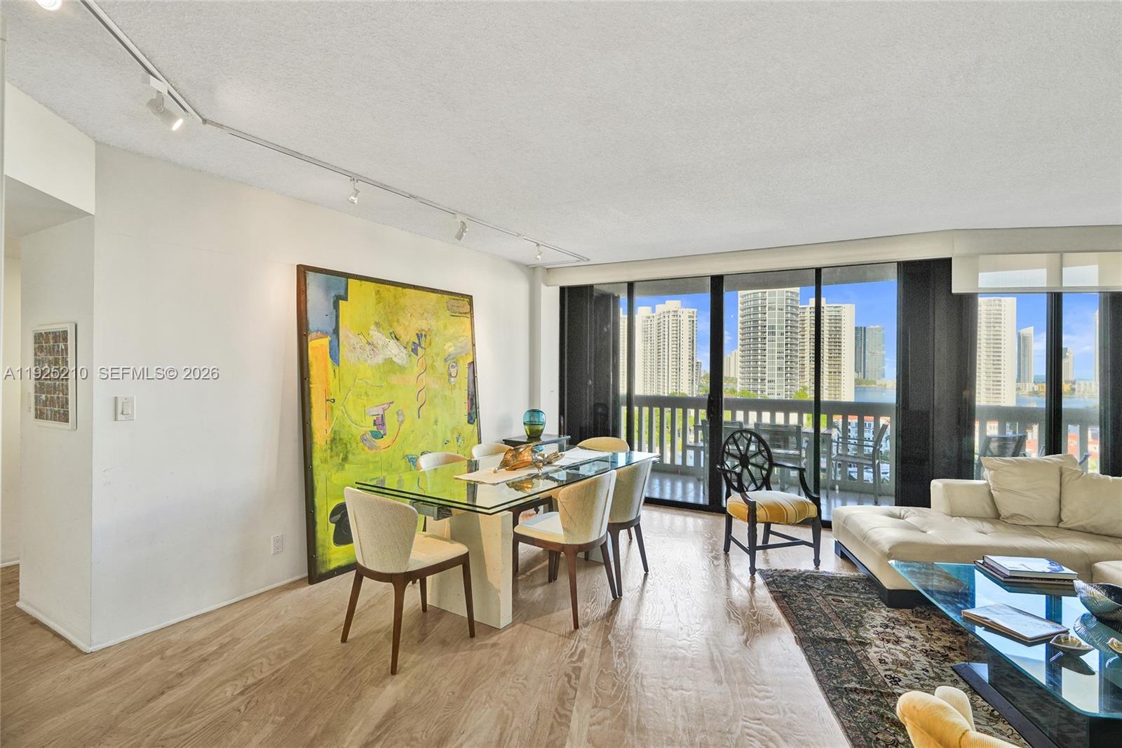 1000 ISL BLVD WILLIAMS IS - Residential