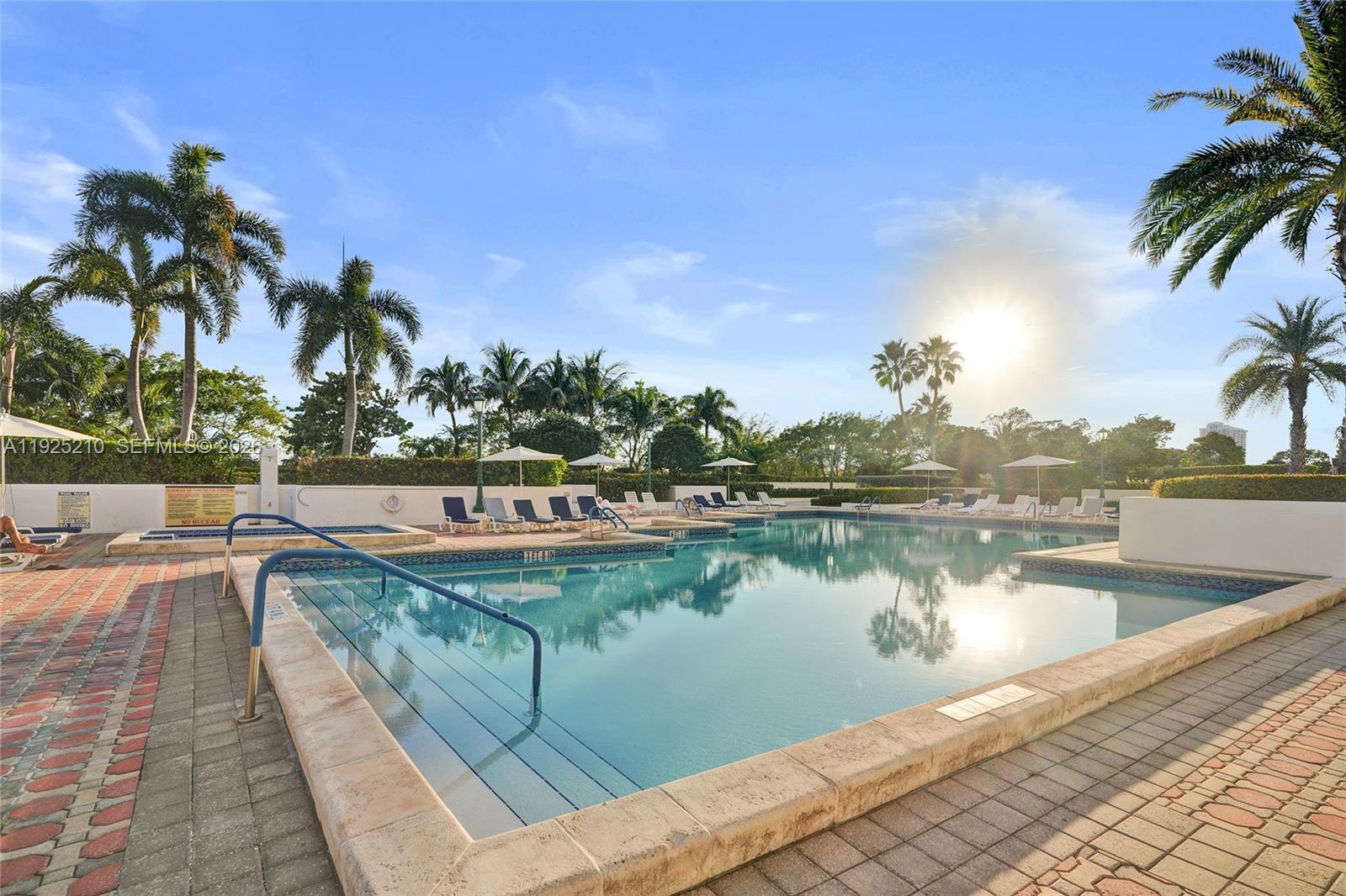 1000 ISL BLVD WILLIAMS IS - Residential