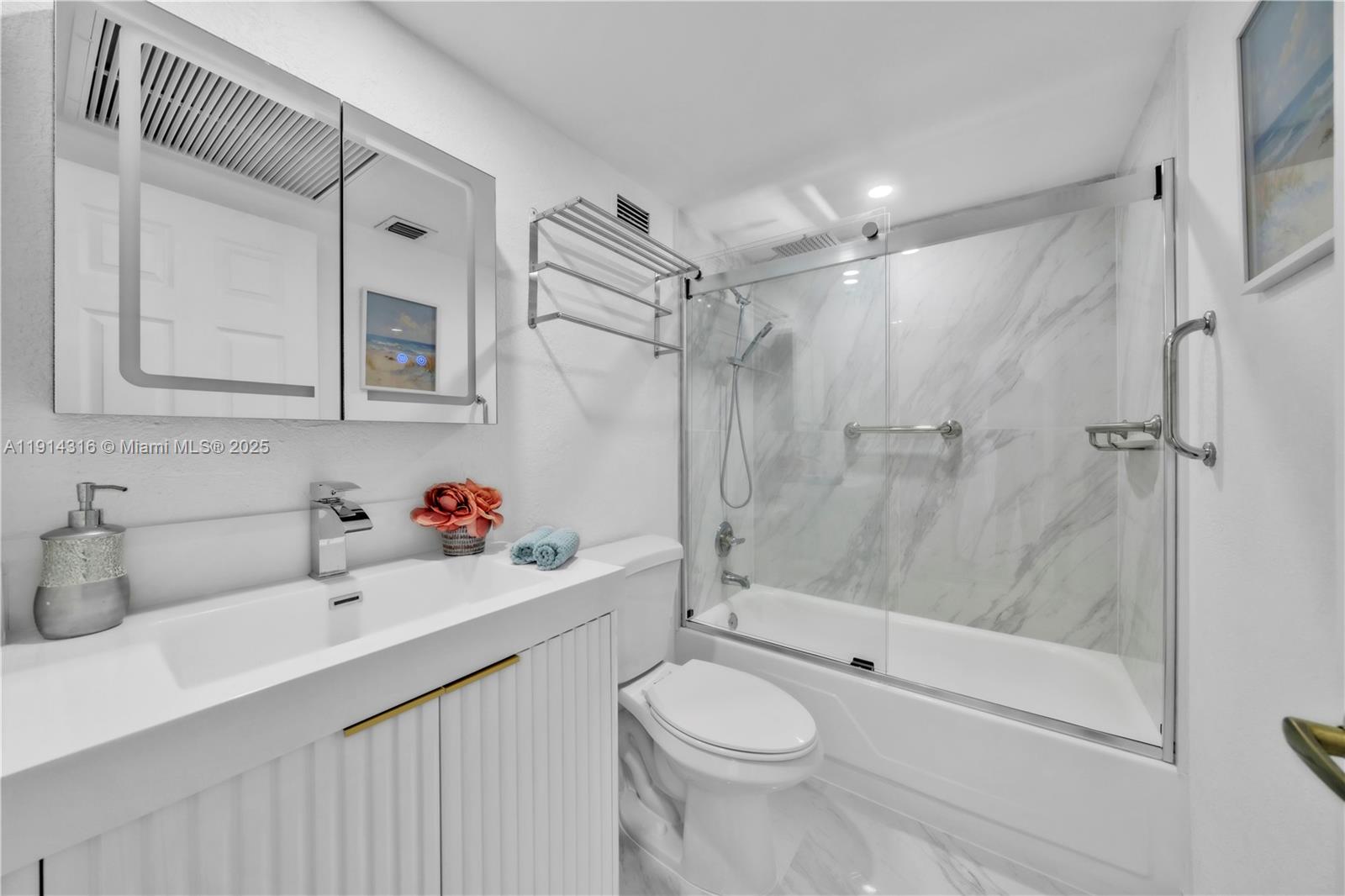 WAVE CONDO - Residential Lease