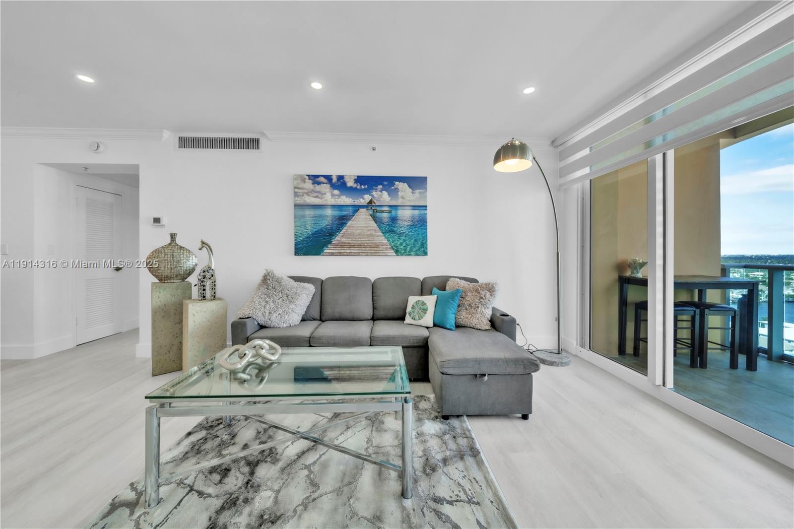 WAVE CONDO - Residential Lease