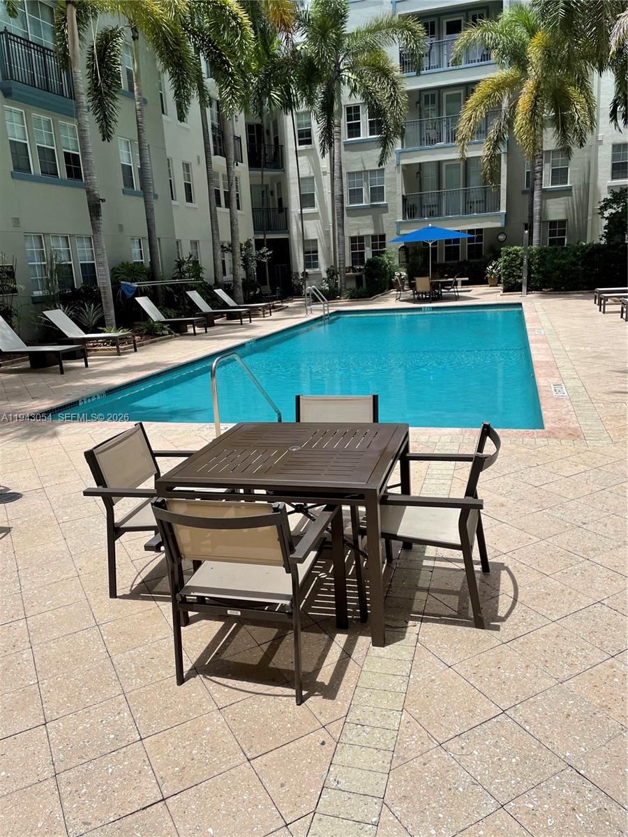 SOLE AT FORT LAUDERDALE C - Residential Lease