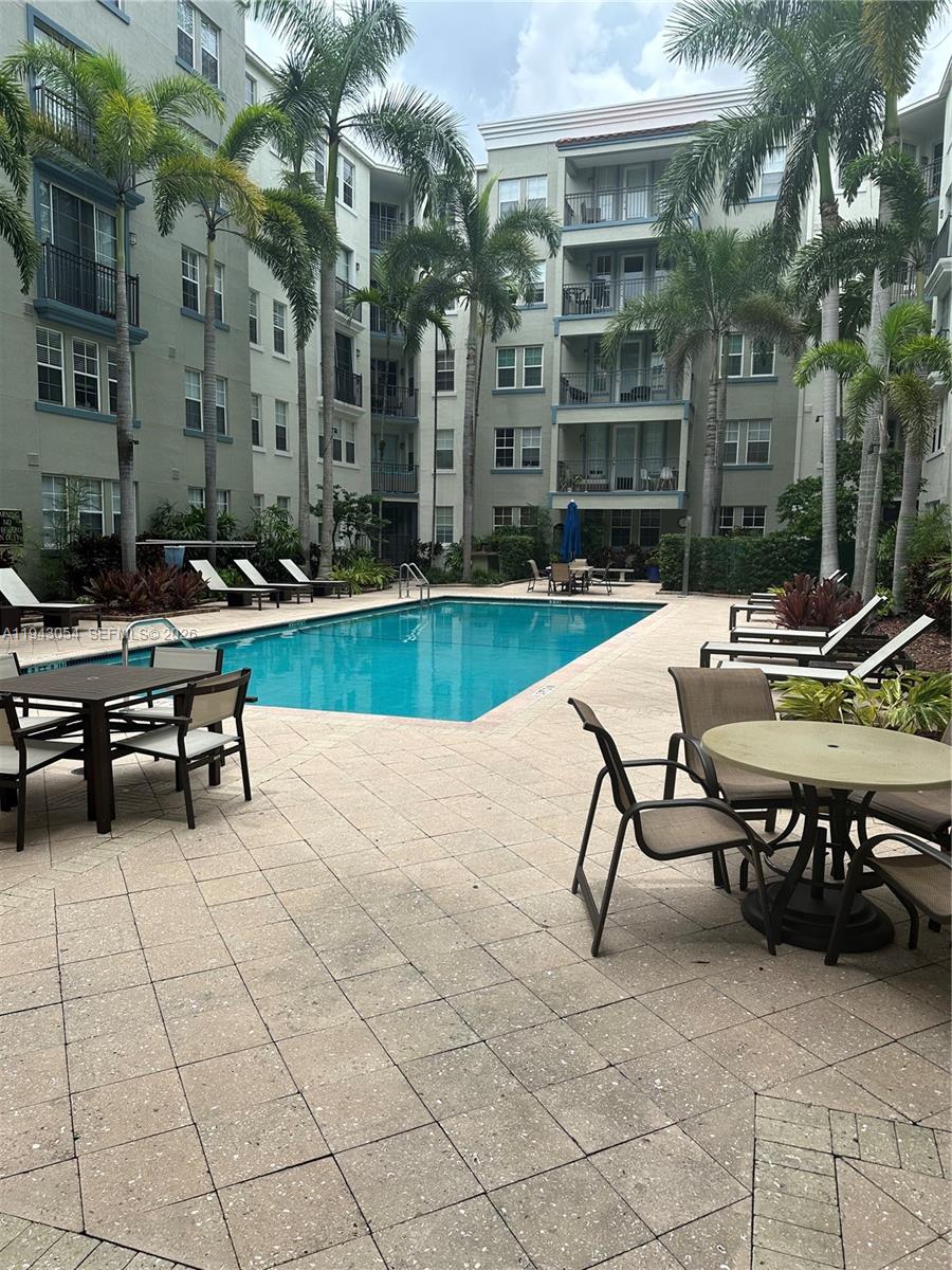 SOLE AT FORT LAUDERDALE C - Residential Lease