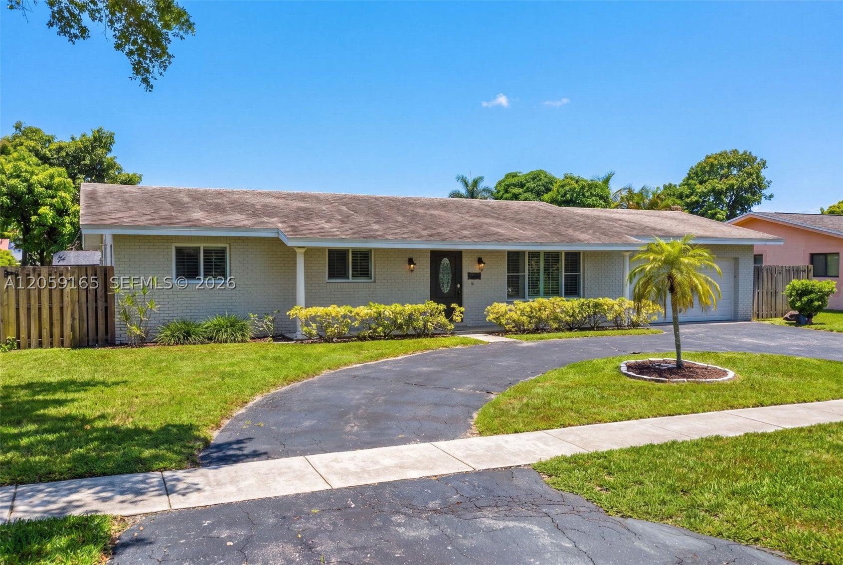 7400 NW 15th St, Plantation FL 33313