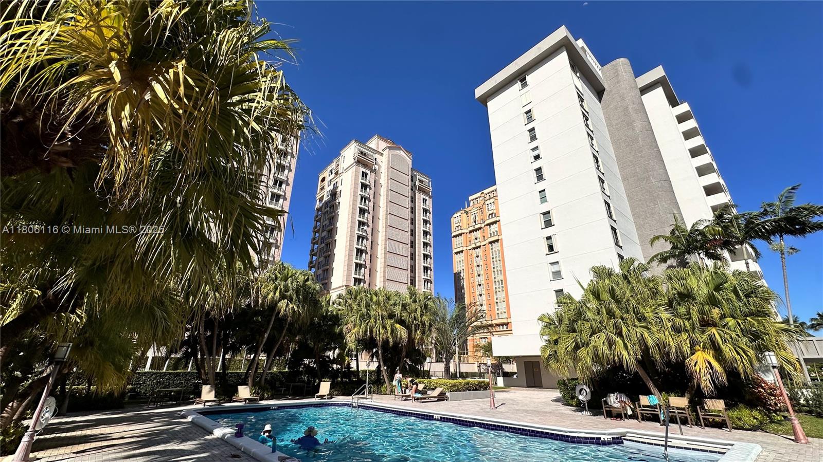 Rental Property at 625 Biltmore Way 707, Coral Gables, Broward County, Florida - Bedrooms: 2 
Bathrooms: 2  - $4,100 MO.