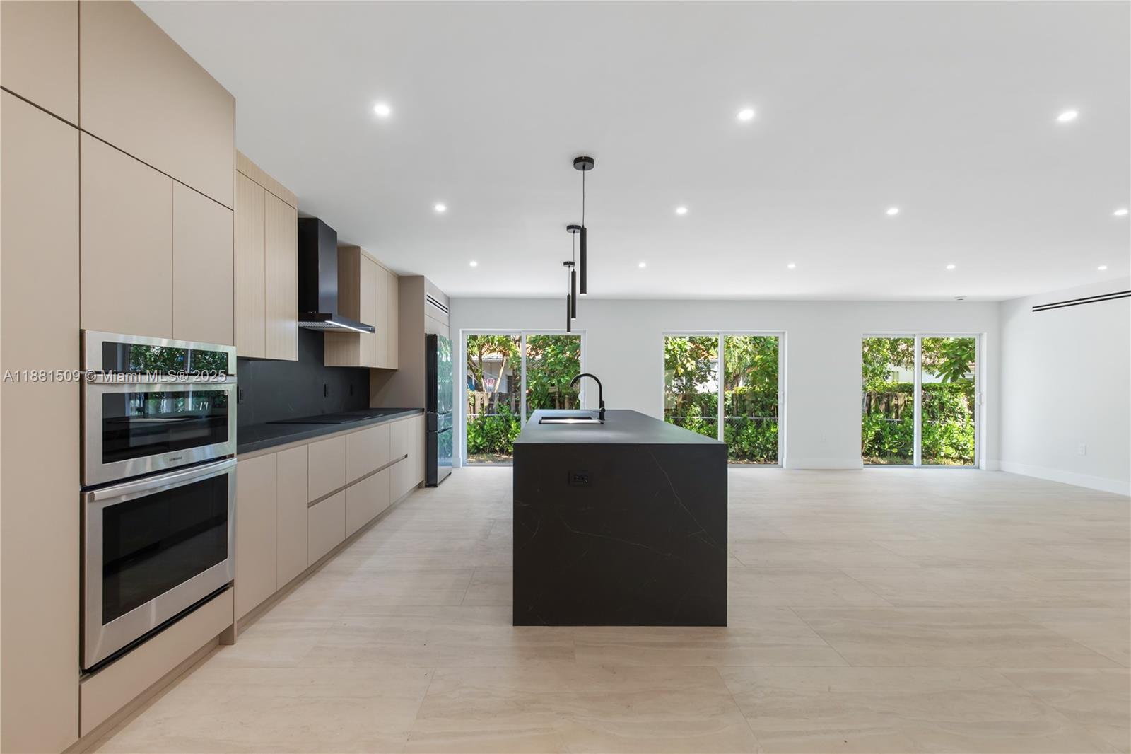 GOBLE MANOR - Residential