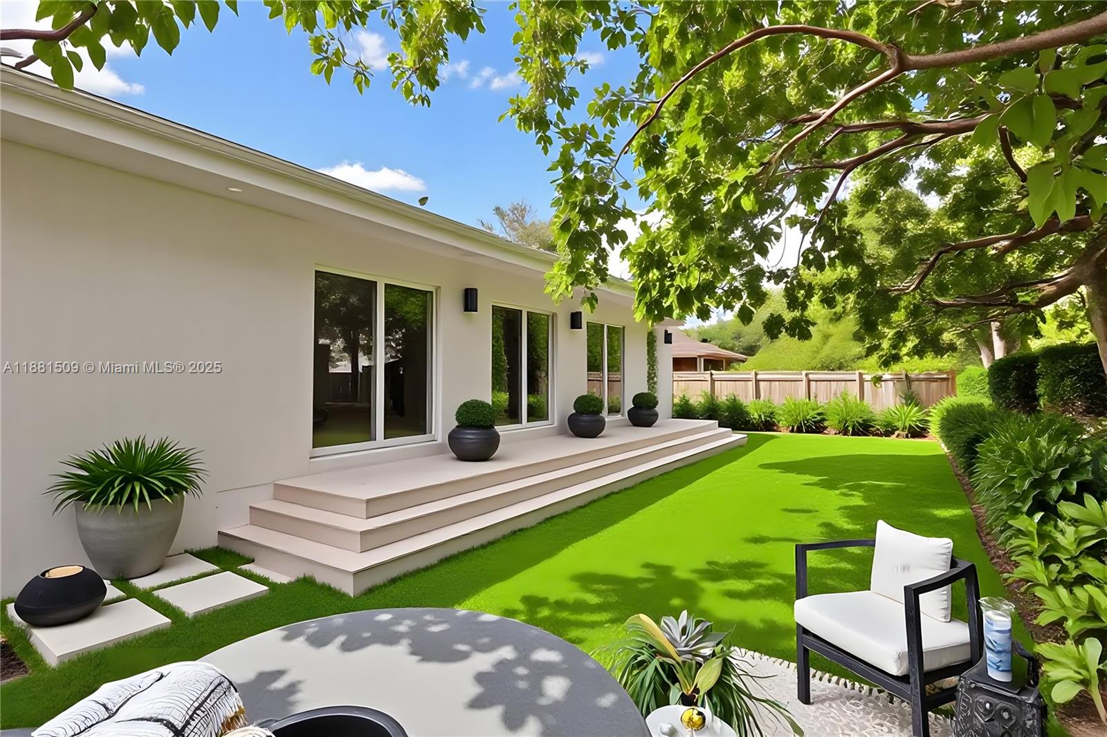 GOBLE MANOR - Residential