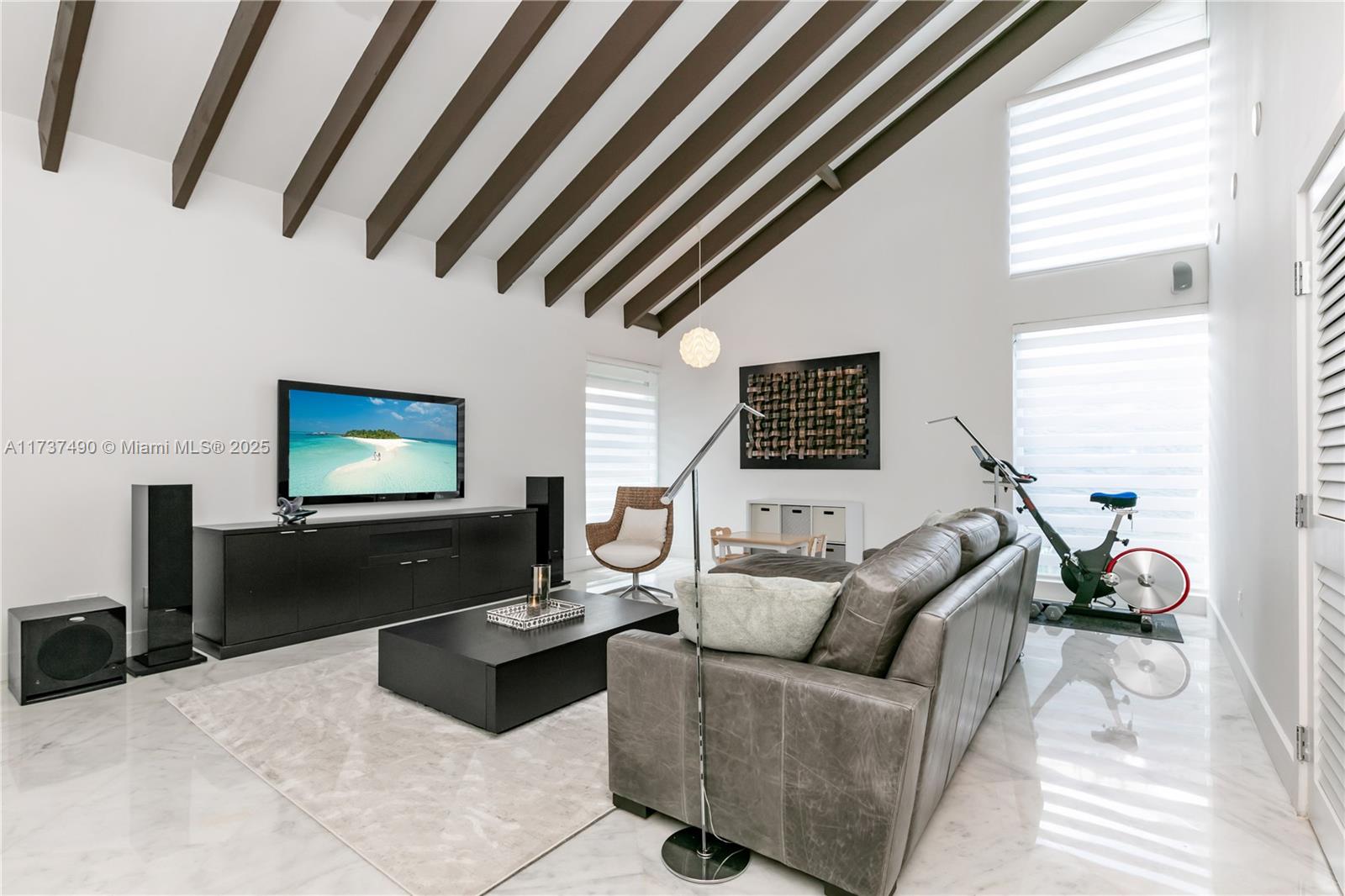 BAY HARBOR ISLAND - Residential