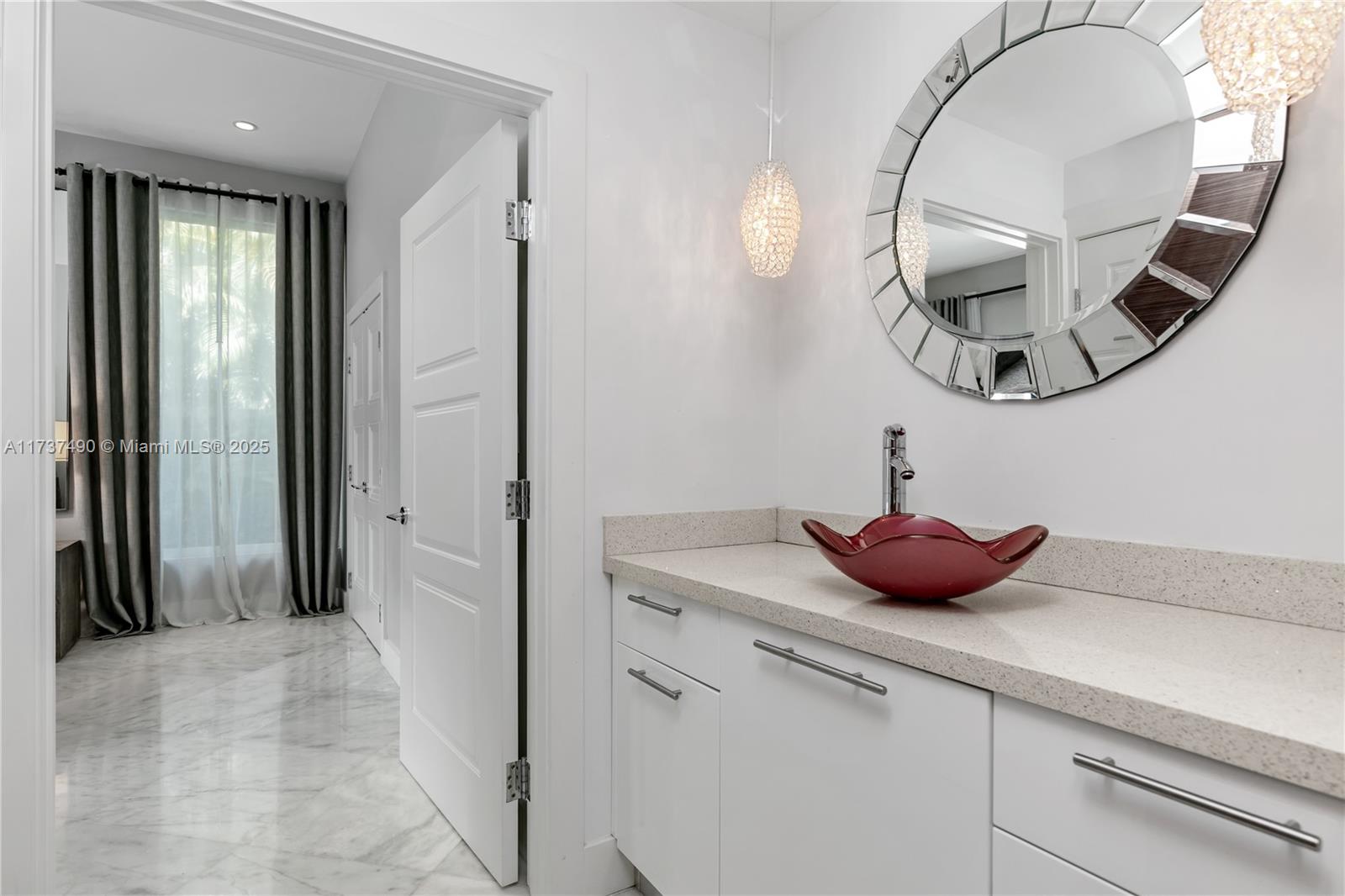 BAY HARBOR ISLAND - Residential