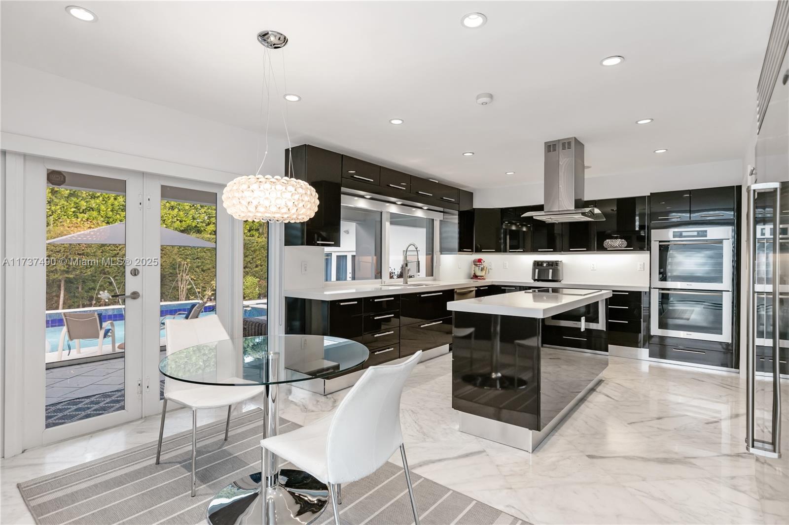 BAY HARBOR ISLAND - Residential