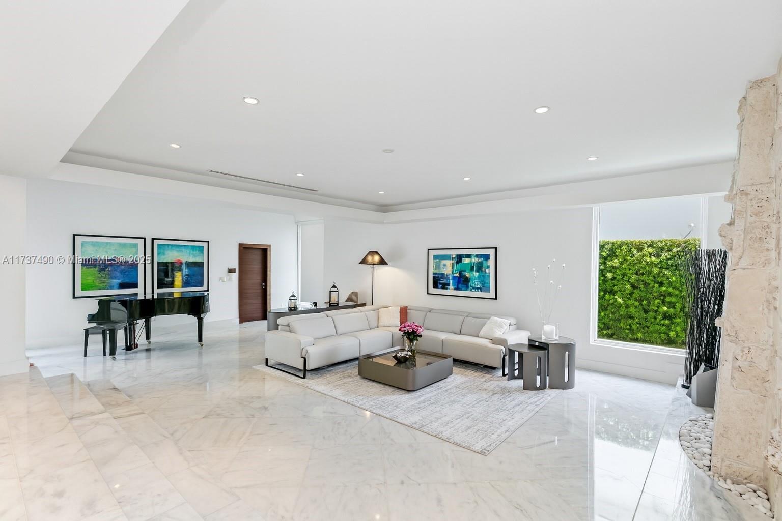 BAY HARBOR ISLAND - Residential