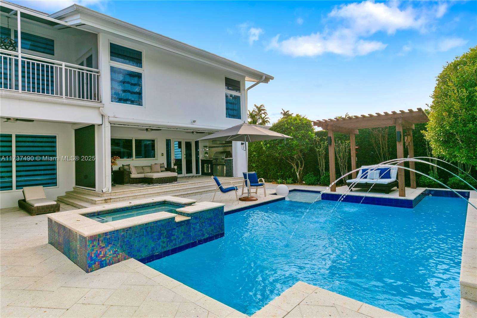 BAY HARBOR ISLAND - Residential