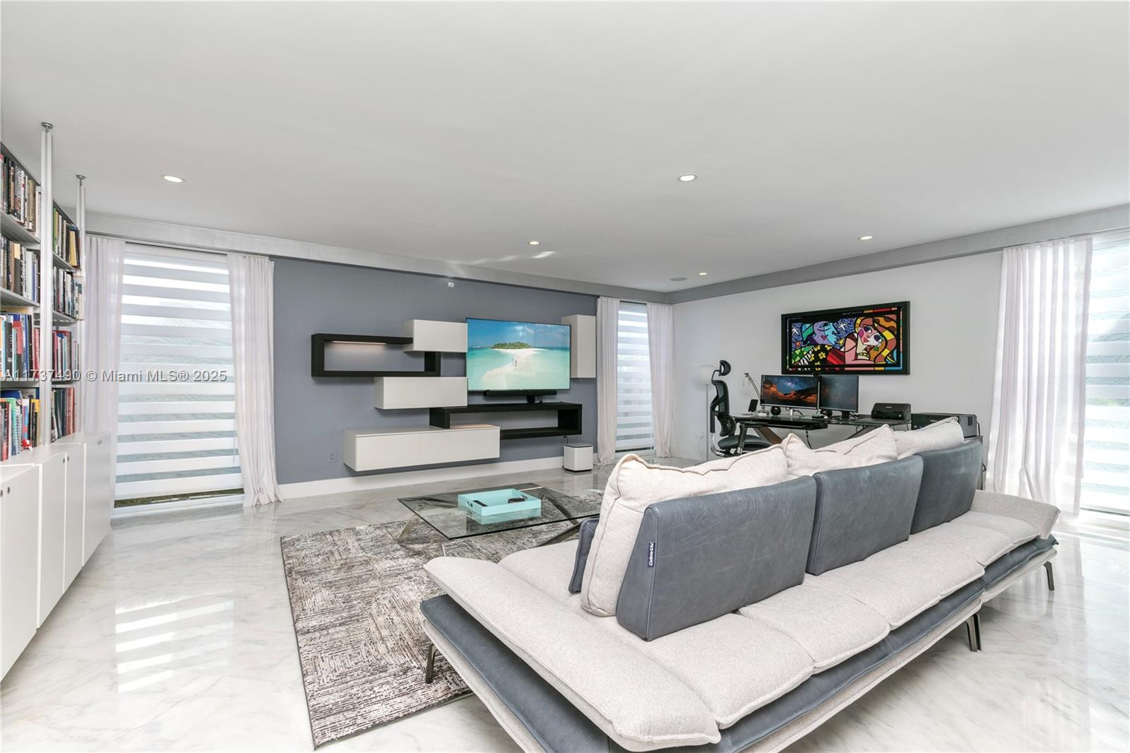 BAY HARBOR ISLAND - Residential